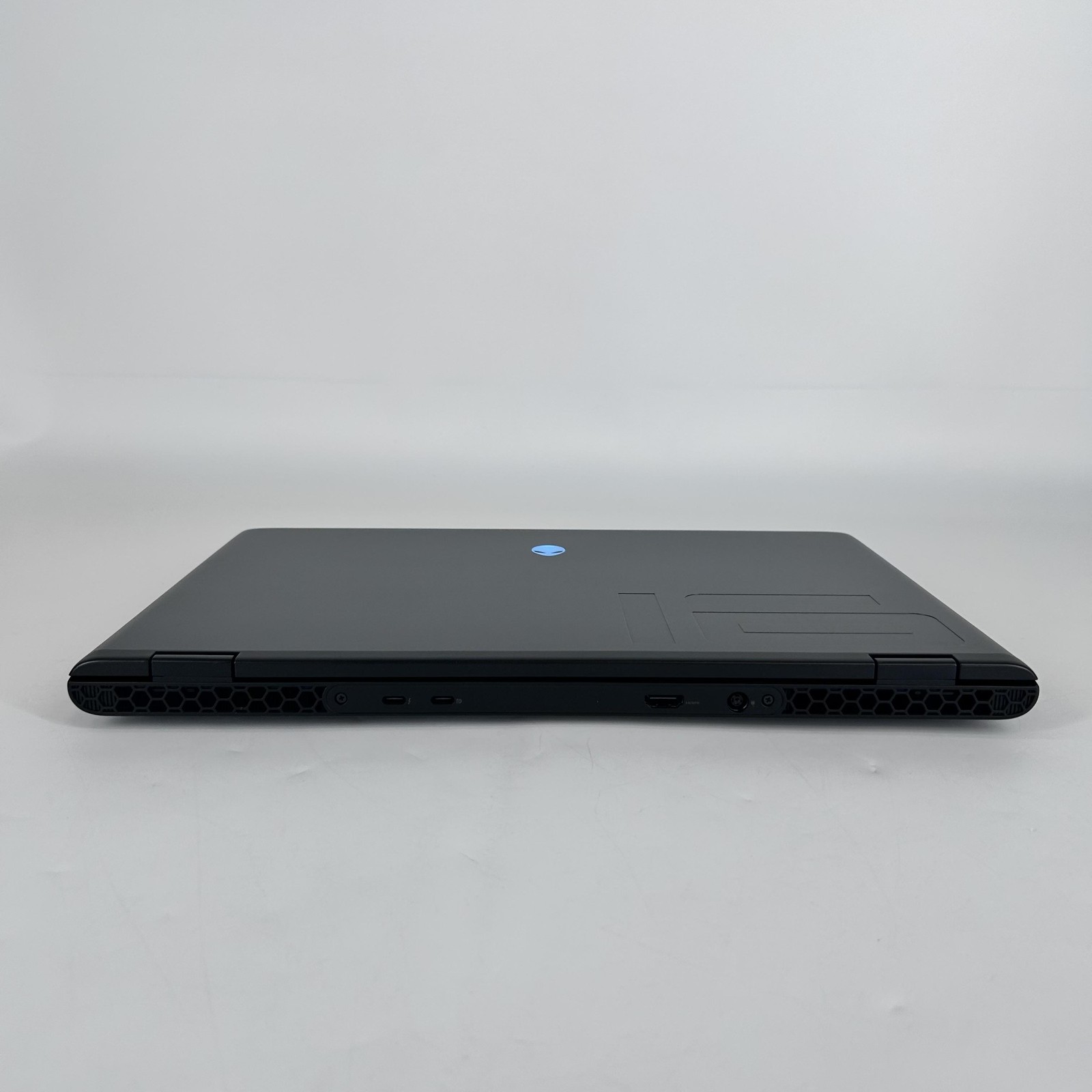 Dell Alienware M16 R2 240Hz QHD+ 2.3 GHz Ultra 9 185H 64GB 2TB SSD RTX 4070