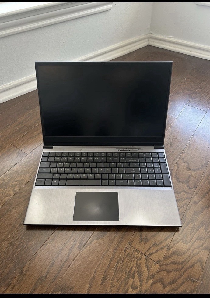 Mech 15 G2 i7-8750H GTX 1060 16GB 512GB SSD New Battery Gaming Laptop