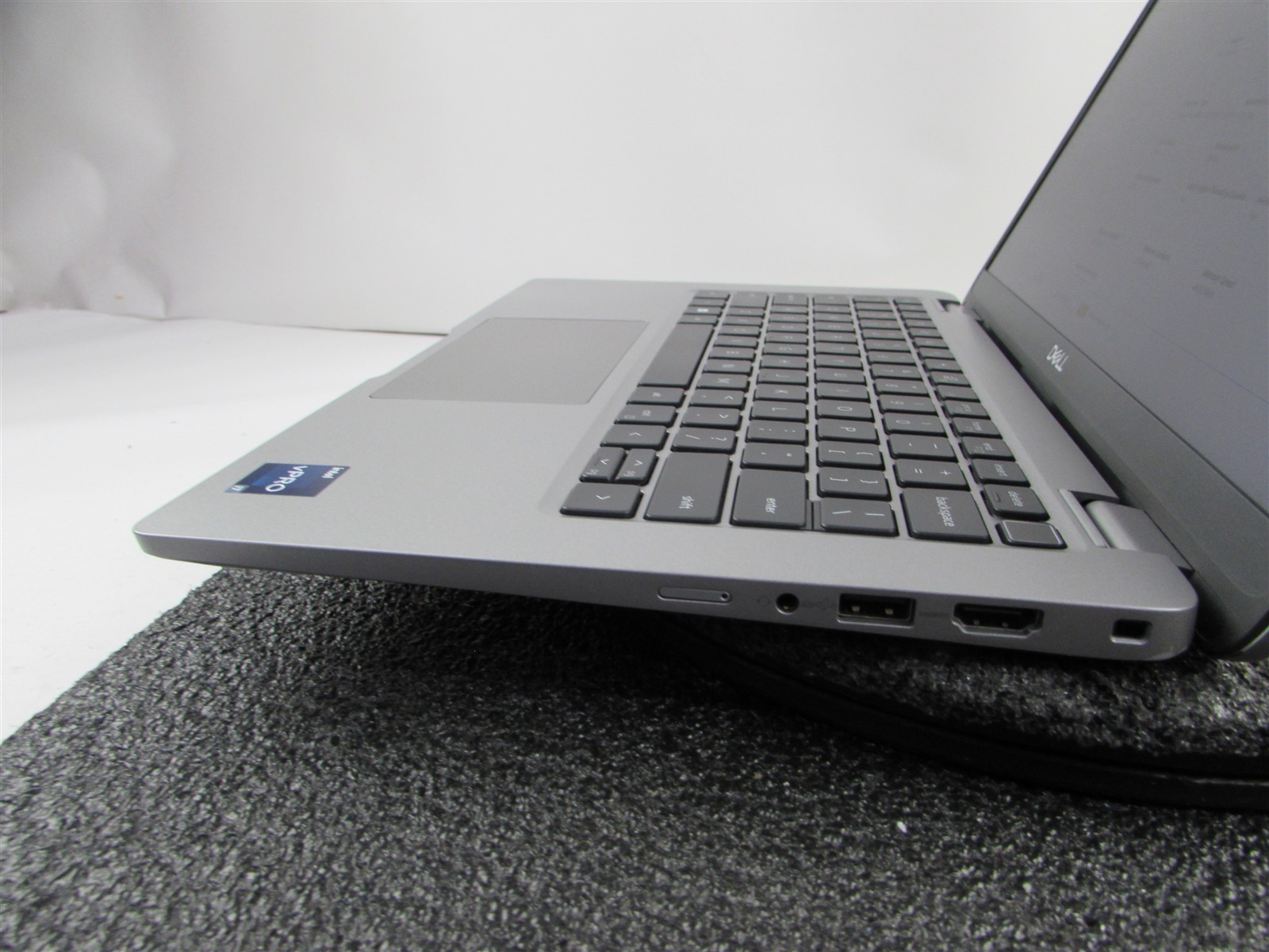 DELL LATITUDE 5340 1920X1080 FHD CORE I7-1365U 512GB SSD 32GB RAM NO O.S