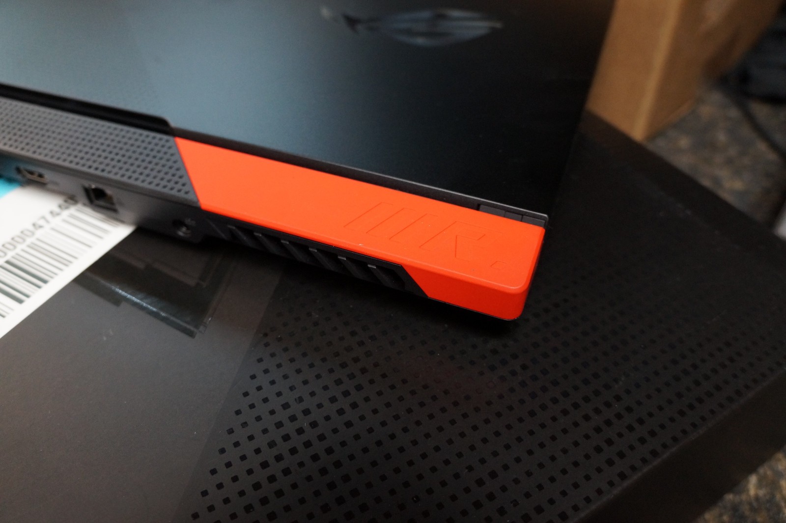 ASUS ROG Strix ADVANTAGE ED. G513QY 5900HX 16 GB RAM, 512 GB SSD – (5RIE26CB)