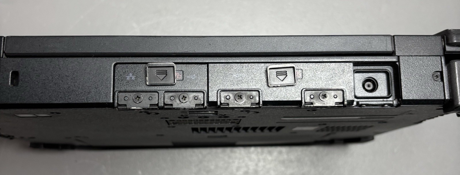 Dell Latitude 12 Rugged Extreme 7204 i5-4300U 8GB 250GB Win11 + AC Adapter