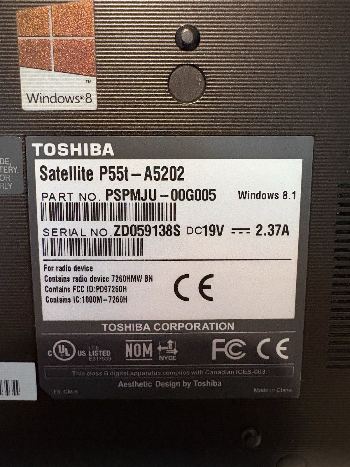 Toshiba Satellite P55t-A5202 15.6″ FHD i5 8GB 1TB Win 8.1 GT 740M Silver