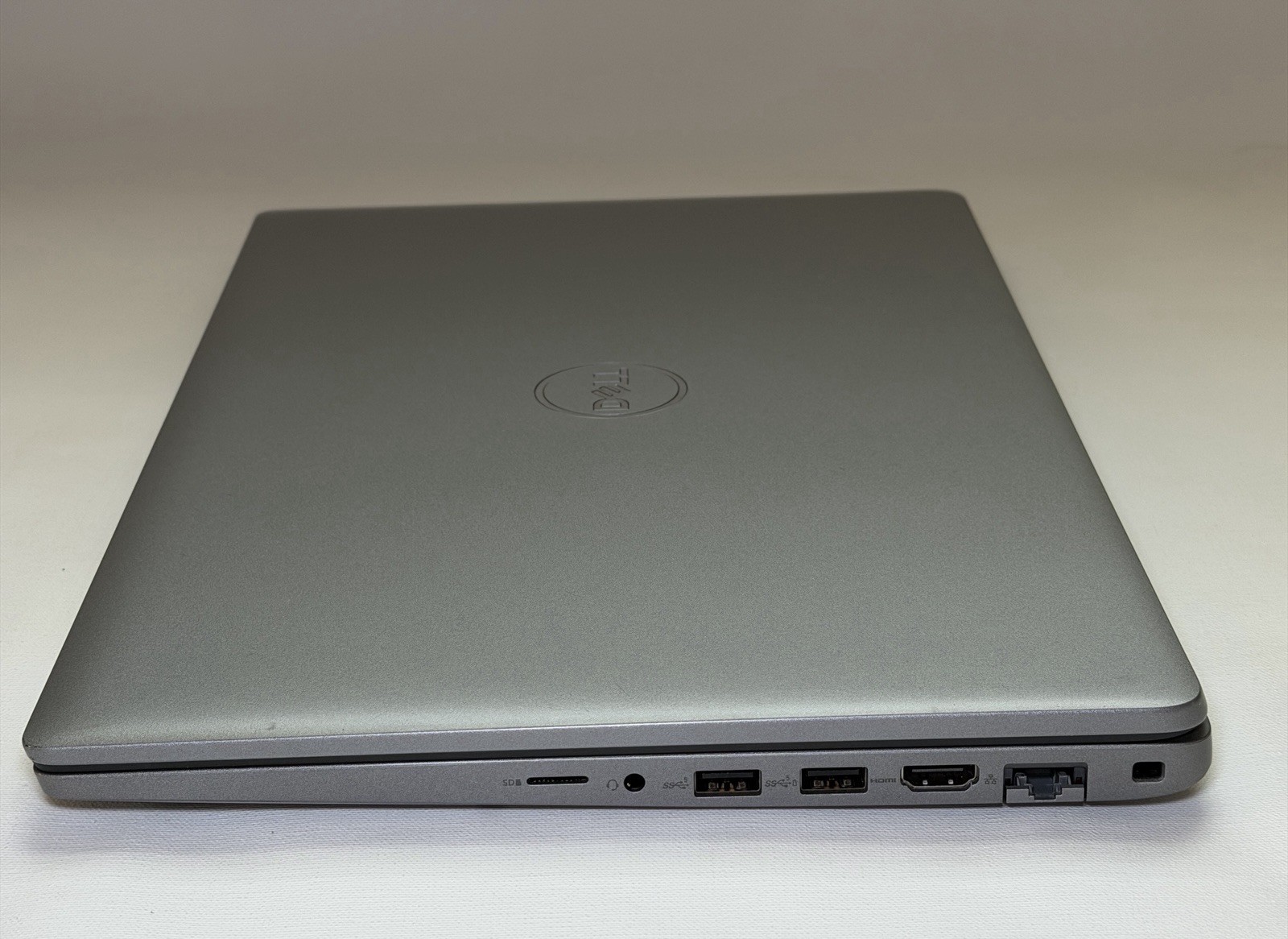 Dell Latitude 5540 15.6″ i7-1365U 1.8GHz 32GB RAM 512GB SSD