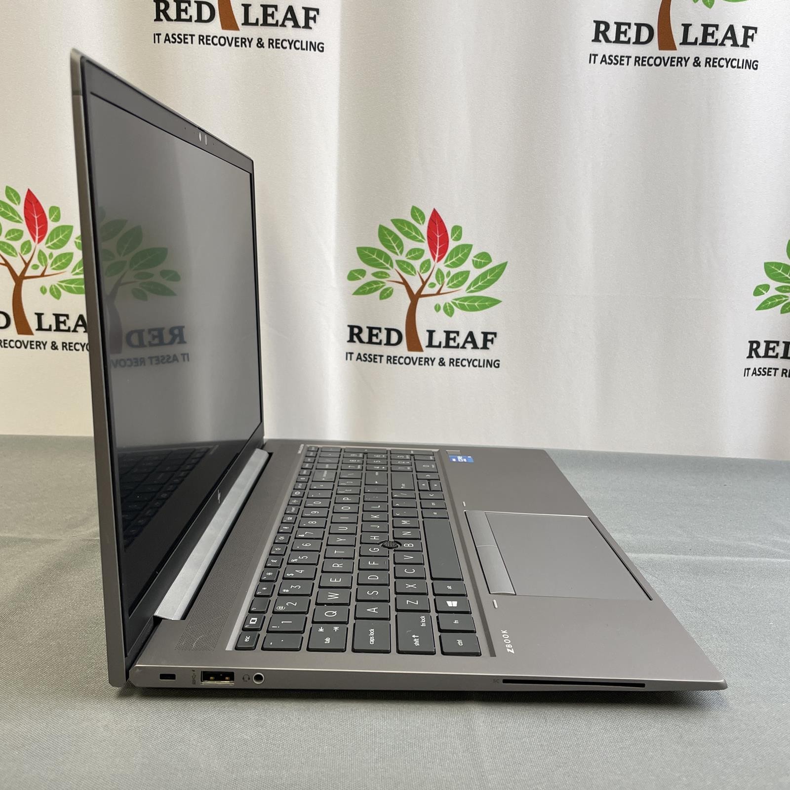HP ZBook Firefly 15 G8 FHD, Core i5-1145G7, 16GB RAM, 256GB NVMe (See Photos)