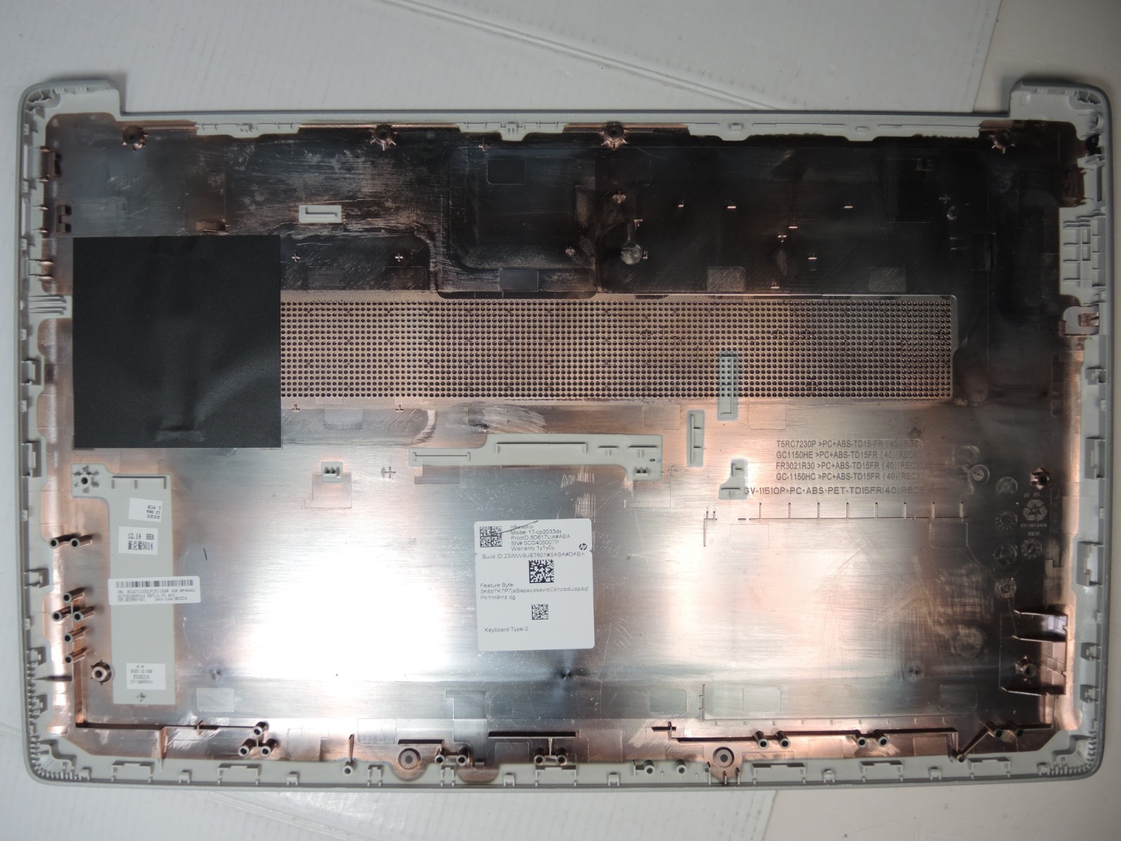 HP 17″ Laptop 17-cp2033dx | Ryzen 3 8GB | DEAD For Parts Repair “AS-IS” No SSD