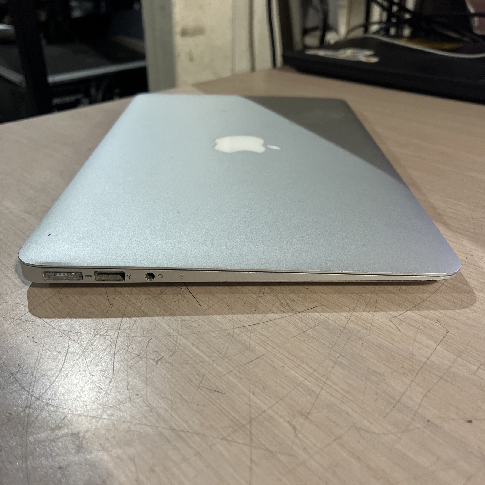 APPLE MACBOOK AIR 13″ MID-2012 CORE I5-3317U 1.7GHZ 4GB RAM