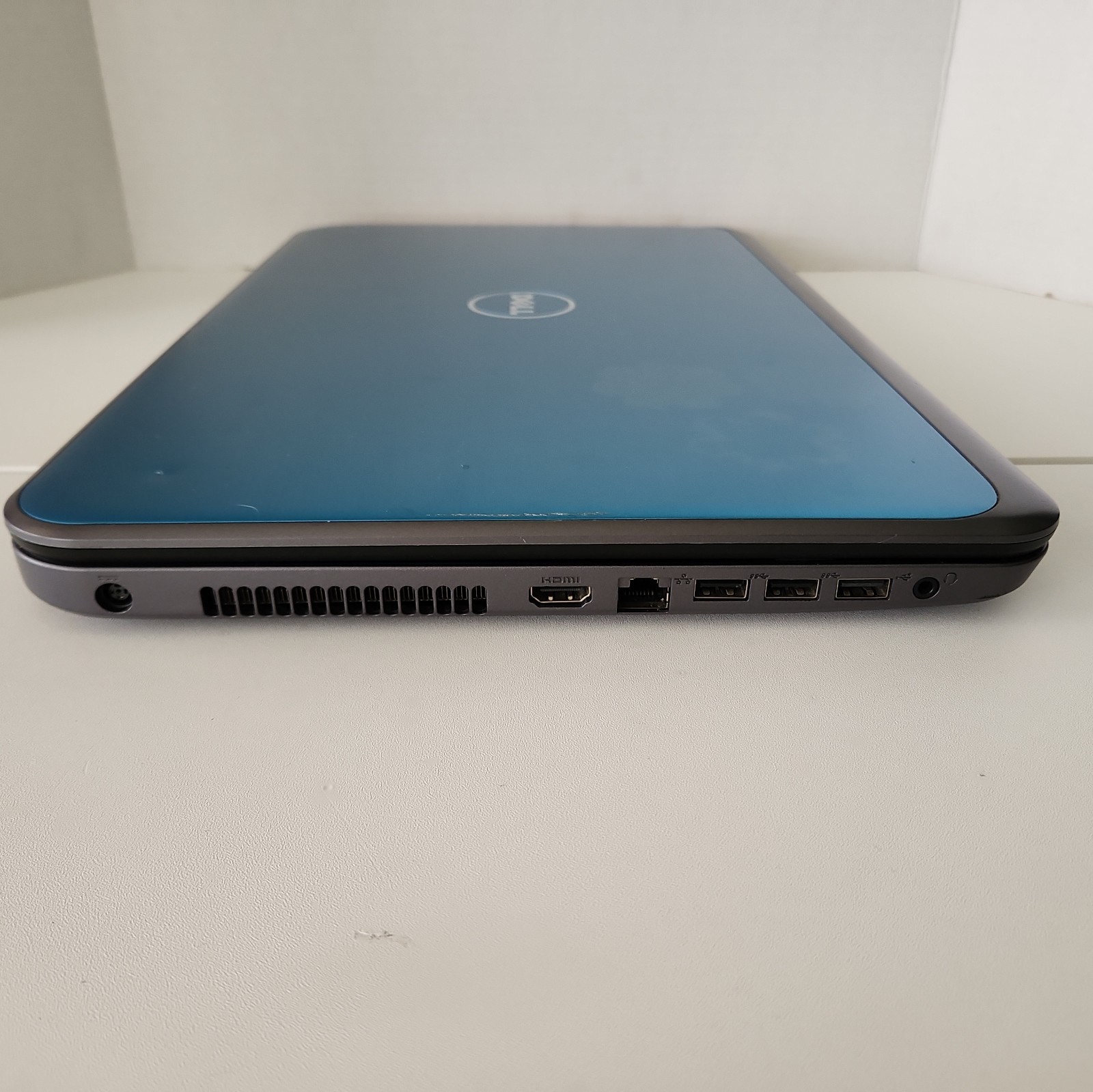 Dell Inspiron 17R 5737 Blue Intel i5-4200U 1.6GHz 8 GB NO HDD/BATT BOOTS TO BIOS