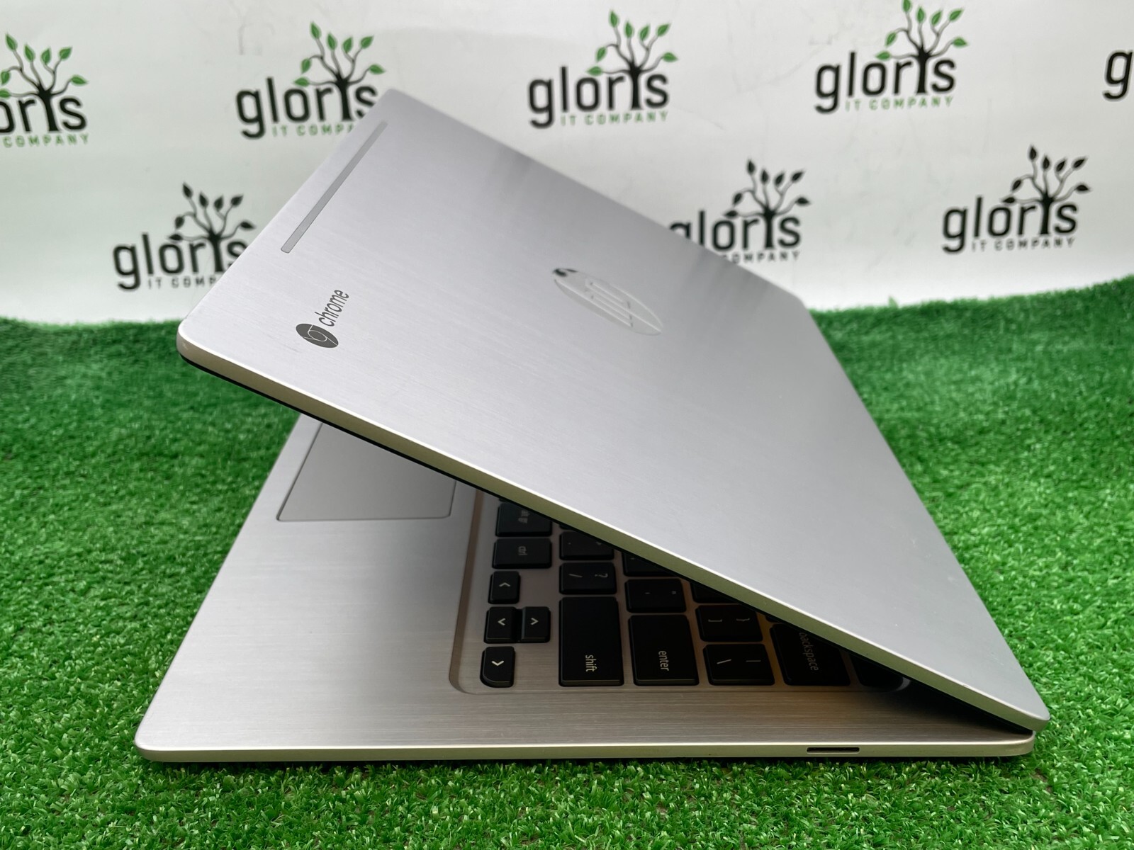 Used HP Chromebook 13 G1 Laptop Intel m7-6Y75 1.20GHz / 16GB RAM / 32GB SSD NT