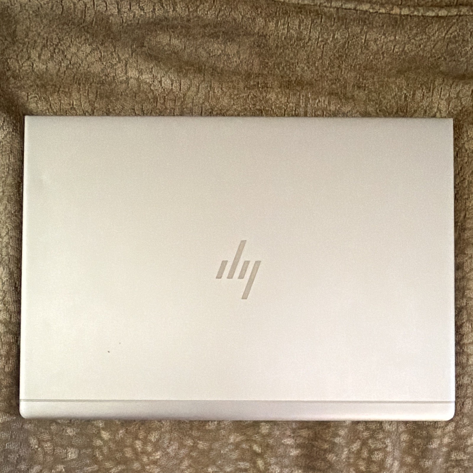 HP EliteBook 14in Ryzen 7 16GB SSD AMD Radeon Silver HDMI USB-C USB 3.1