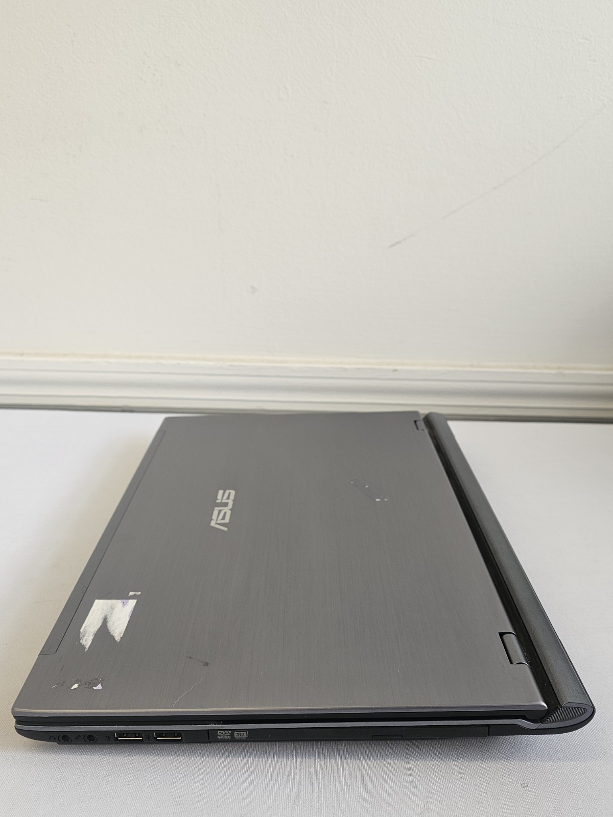 ASUS U56E Laptop – Intel i5-2410M – 6GB RAM – 640GB HDD – BAD BATT – Read Desc.