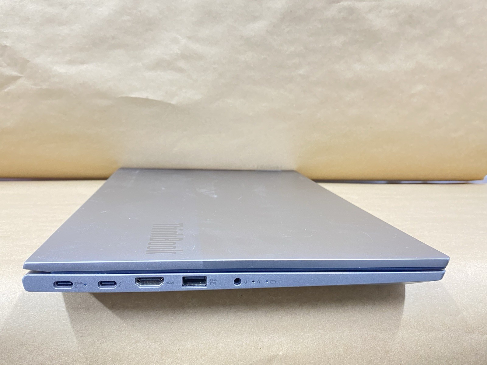 Lenovo 20VE – 15.5″ FHD – i7-1165G7 – 8GB – 256GB SSD – Win 11 Pro – READ