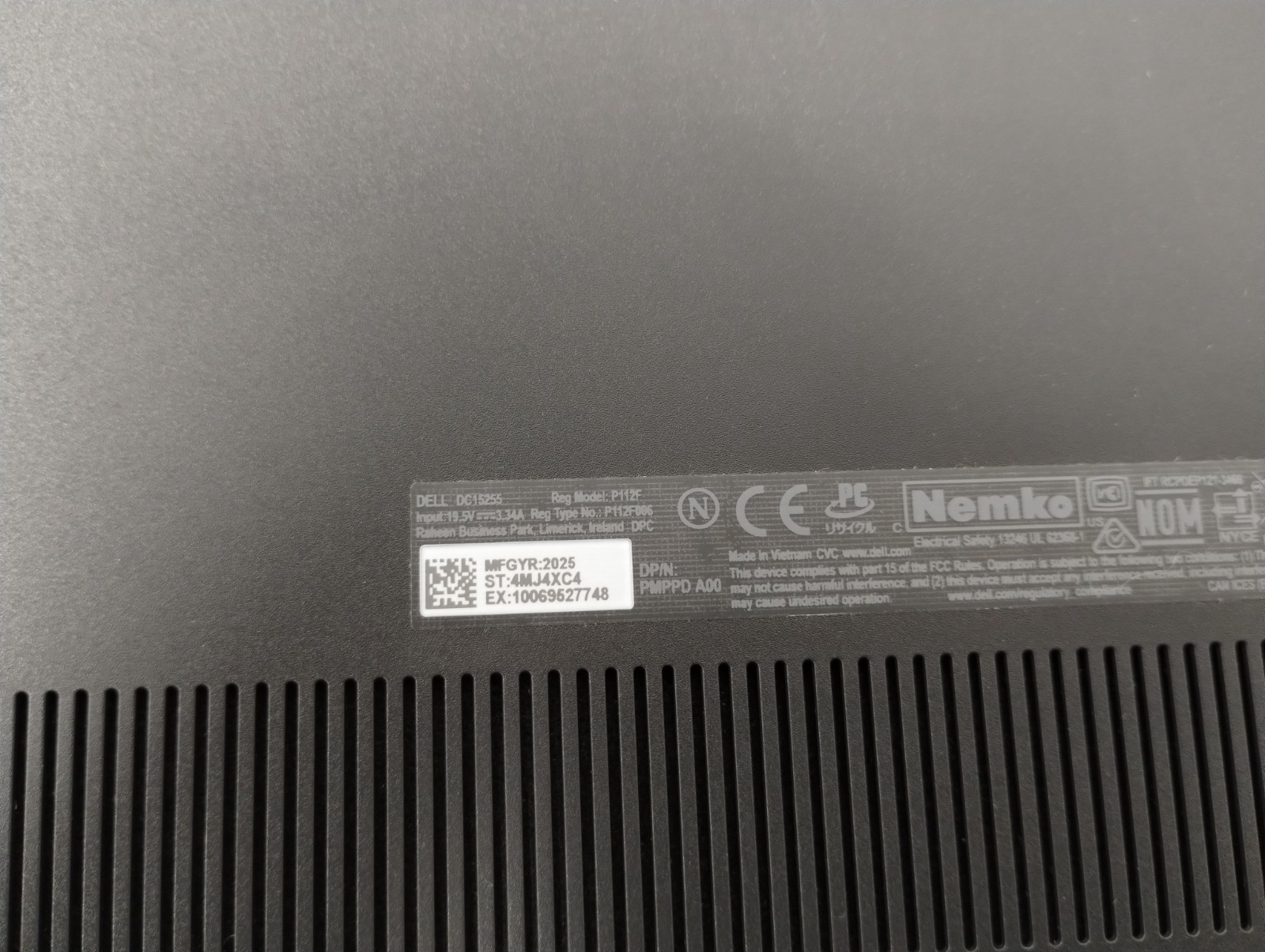 DELL 15 DC15255 G8MK9, AMD Ryzen 7 7730U, 2.00 GHz, 16 GB RAM, 512 GB NVMe SSD