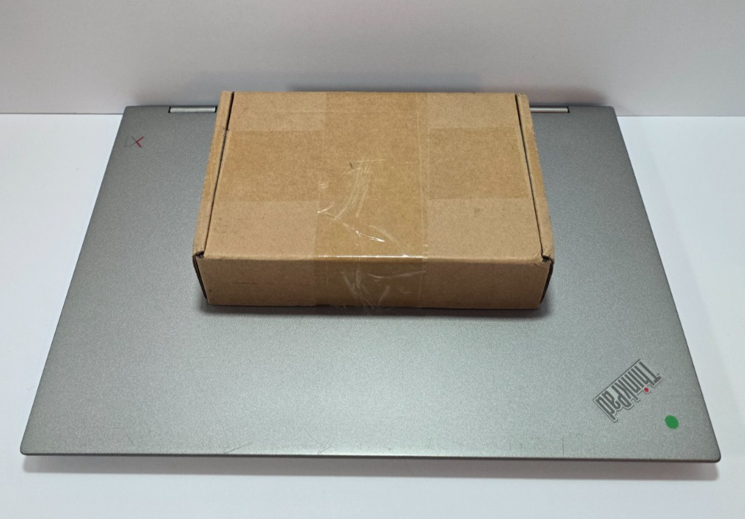 Lenovo ThinkPad X1 Yoga 3rd Gen i7-8650U, 16GB RAM, 512GB NVMe SSD, Charger