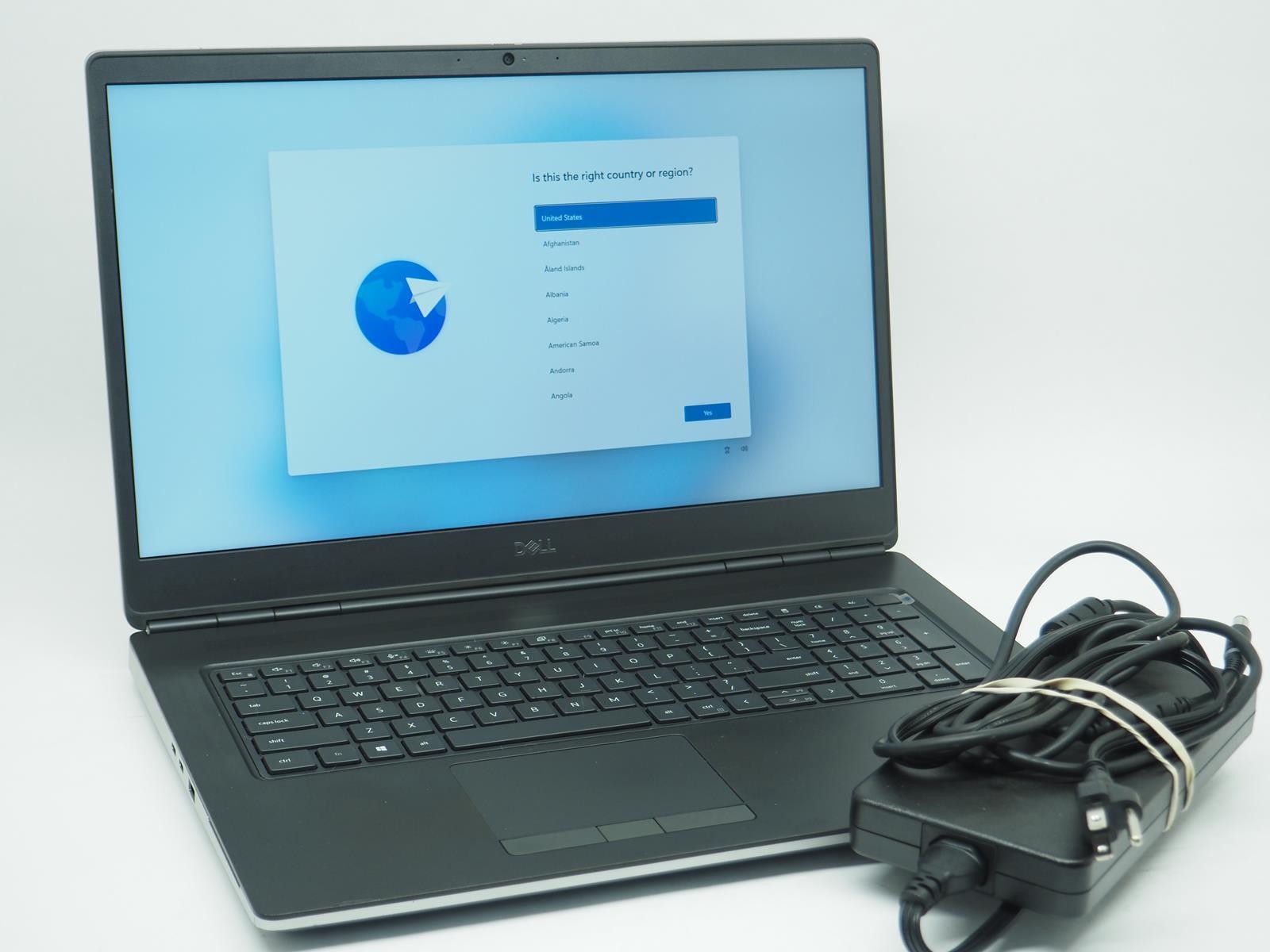 DELL PRECISION 7760 17.2″ Intel Core i7-11850H 2.50GHz 64GB RAM 1TB NVMe Grade B
