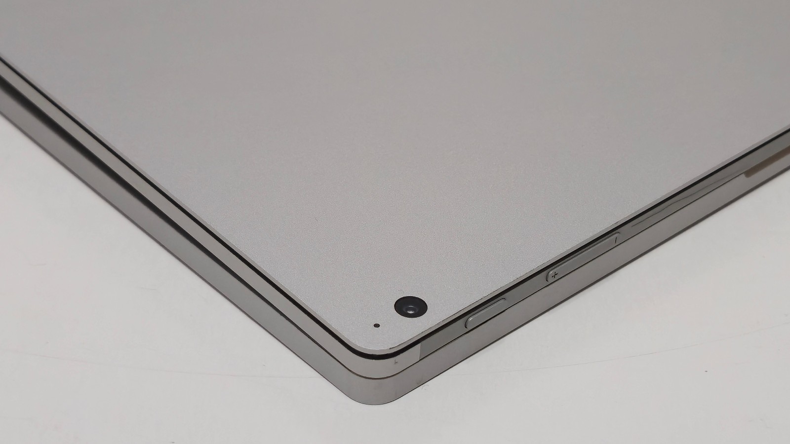Surface Book 3 15″ (1899) i7-1065G7 32GB RAM 1TB SSD GTX 1660 GPU 6GB GDDR6