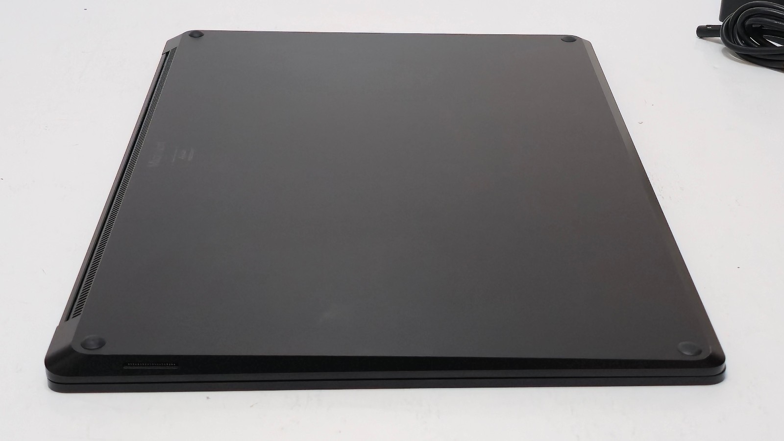 Surface Laptop 5 15″ (1979) Core i7-1265U , 16 GB RAM, 512GB SSD Touchscreen