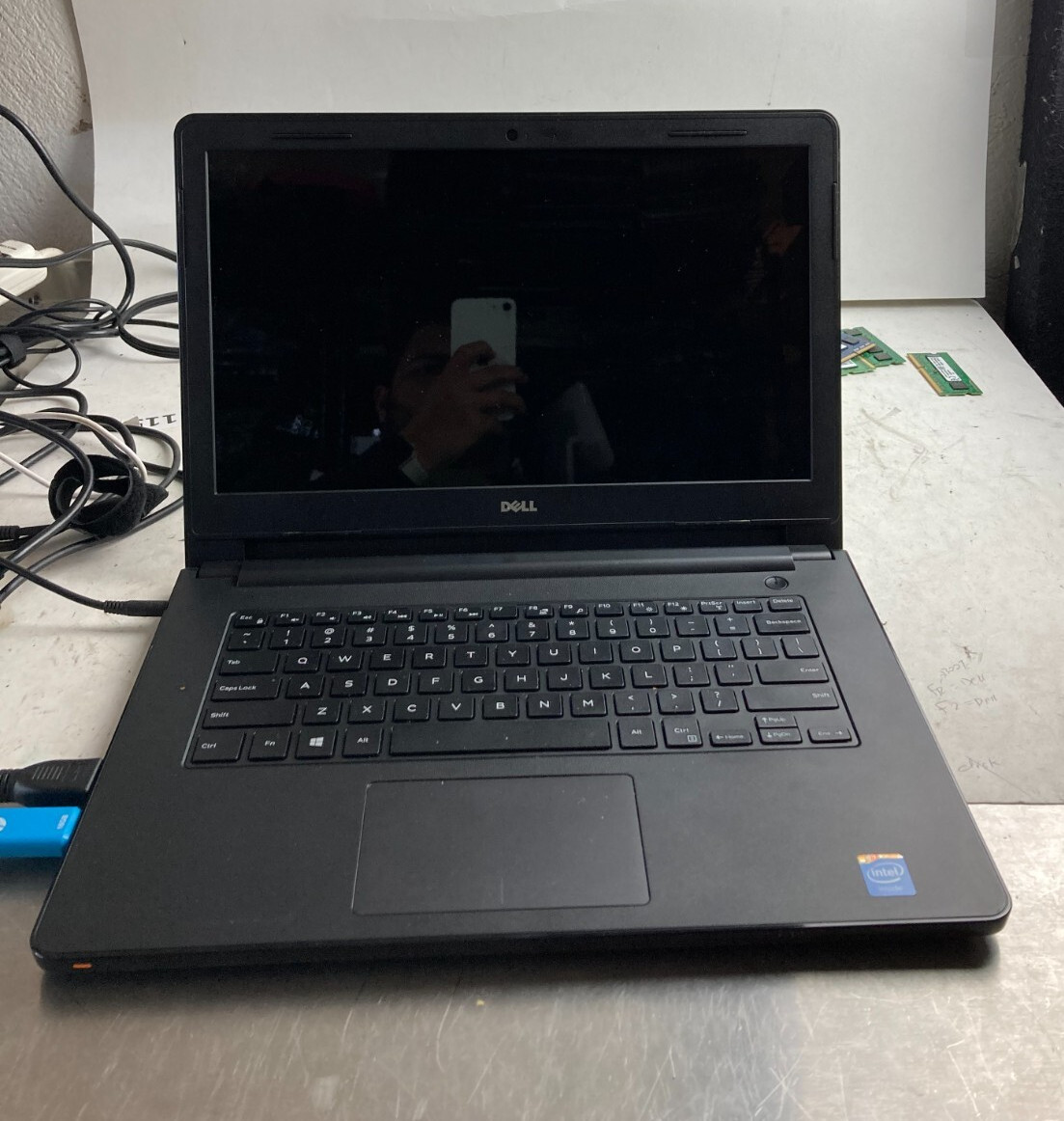Dell Inspiron 3451 w/Celeron N2840, 2GB RAM, 500GB HDD, 14″ Laptop for Parts