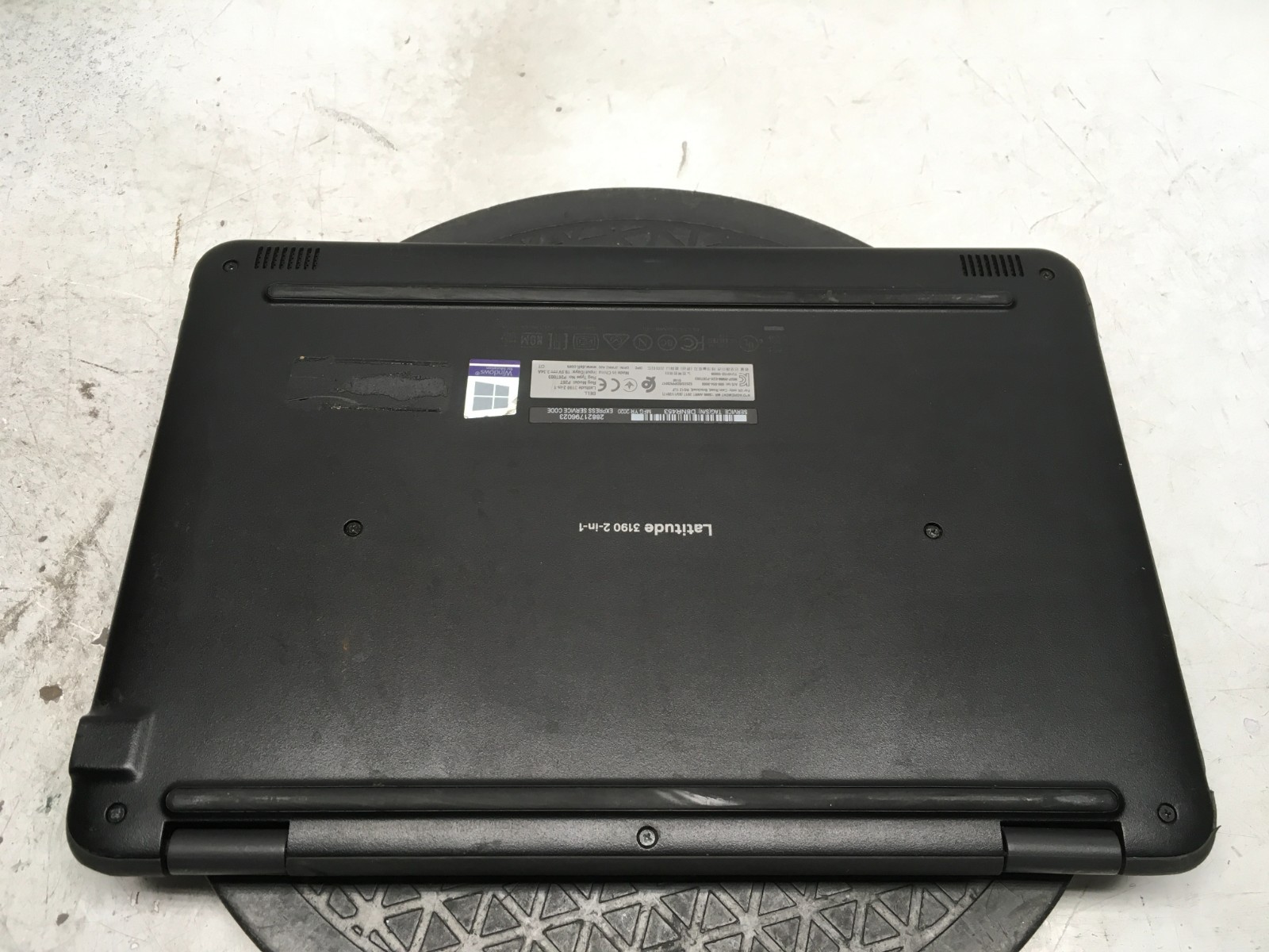 Dell Latitude 3190 2-In-1 Intel Celeron N4100 1.1GHz 4 GB NO HD BIOS locked