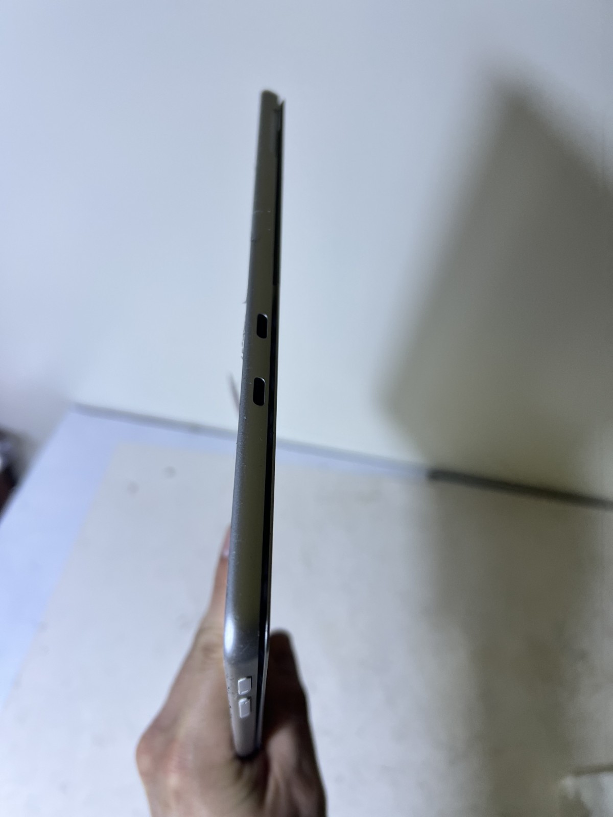 Microsoft Surface Pro 9 13″ i5-1235U 8GB RAM 2038 As-Is No Screen – No SSD READ!