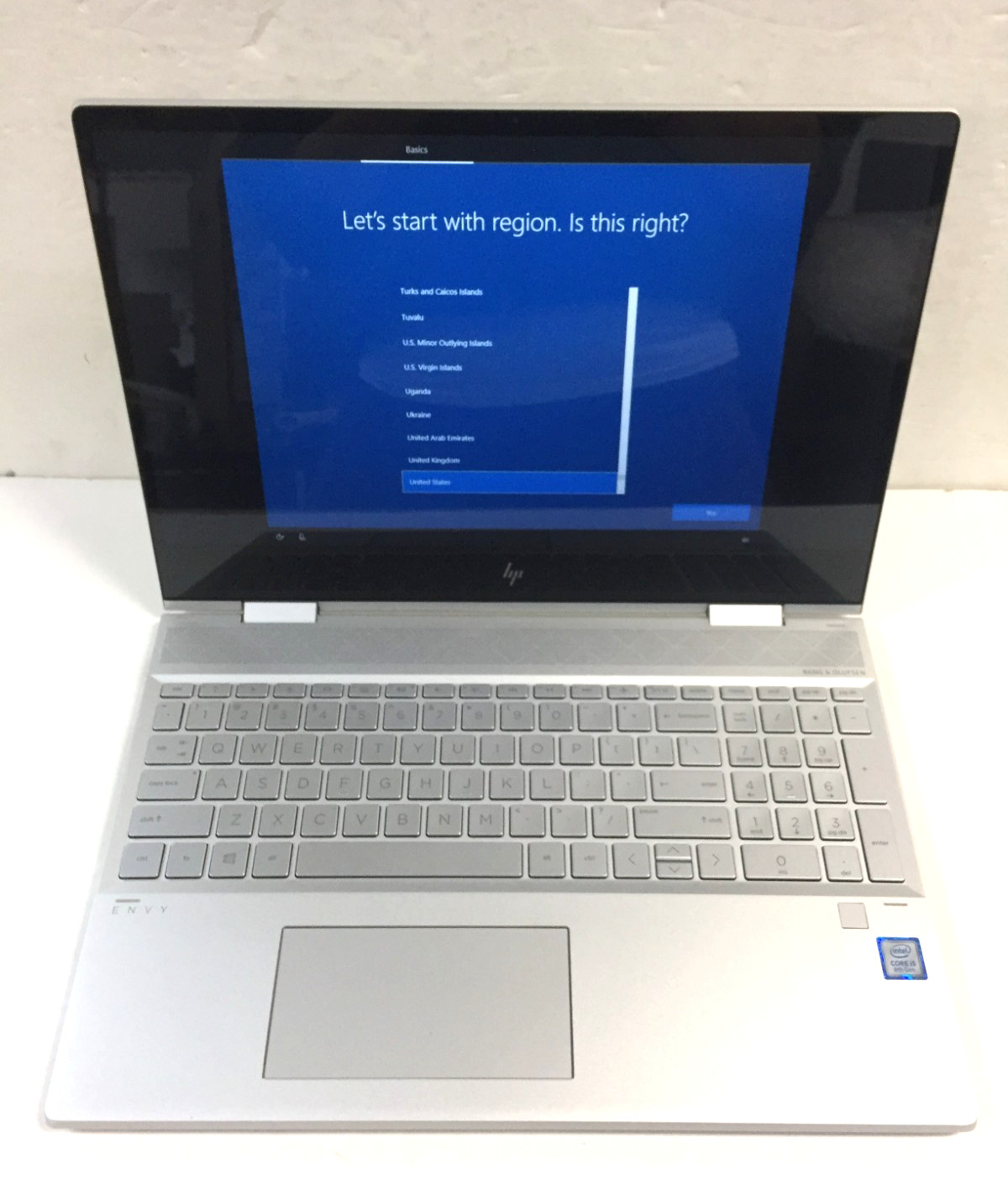 HP Envy x360 15t-dr000 15.6 Touchscreen Laptop/i5-8265U/8GB/256GB SSD/W10H w/Pen