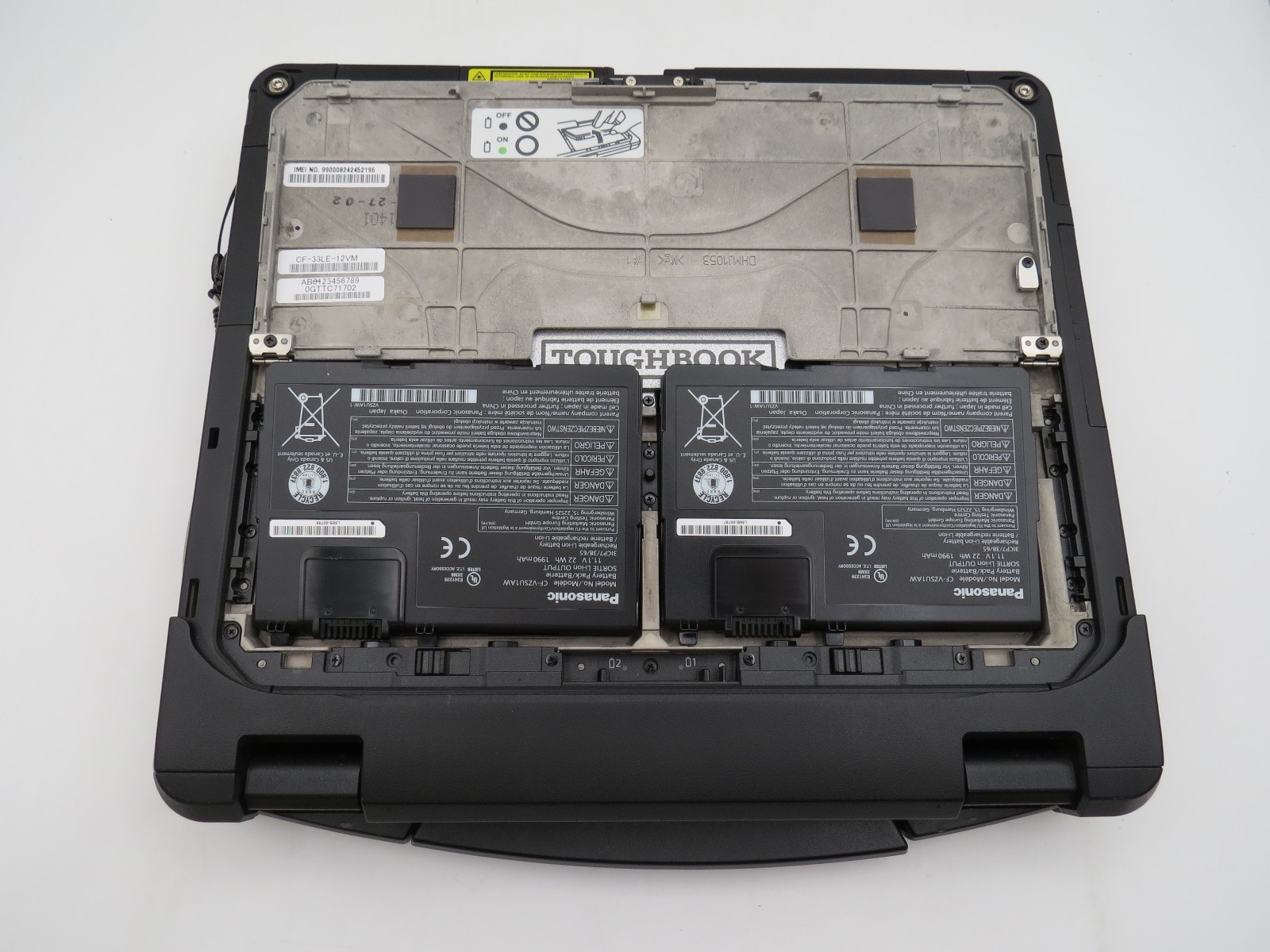 Panasonic CF-33 Toughbook i7-7600U@2.8 | 16/256GB SSD | 12″ Touch | No OS/AC