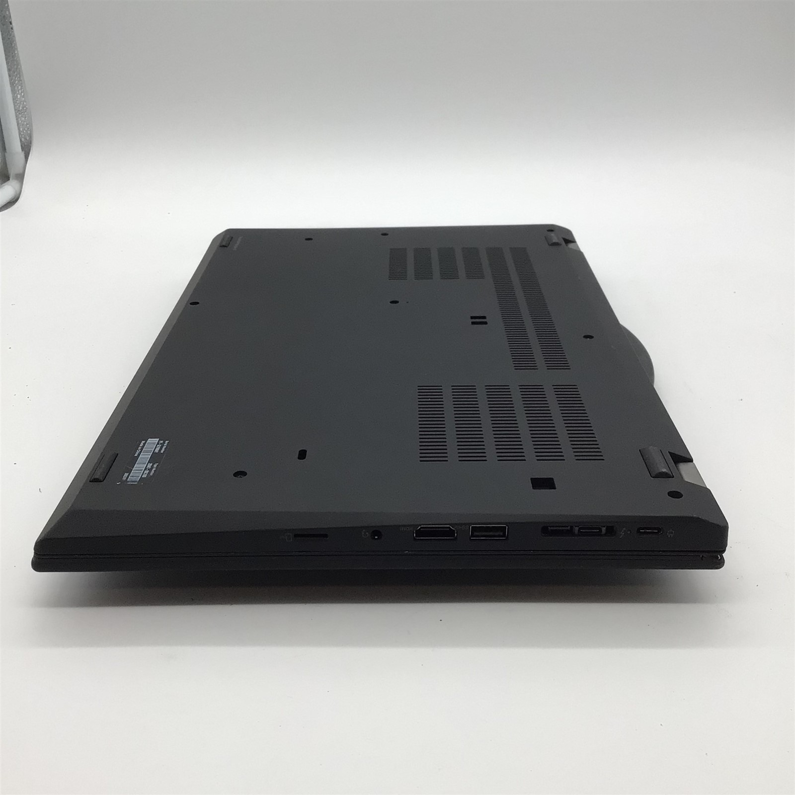 Lenovo Thinkpad P15s Gen 2 15.6″ i7-1185G7 3.0GHz/24GB RAM/No SSD Quadro T500