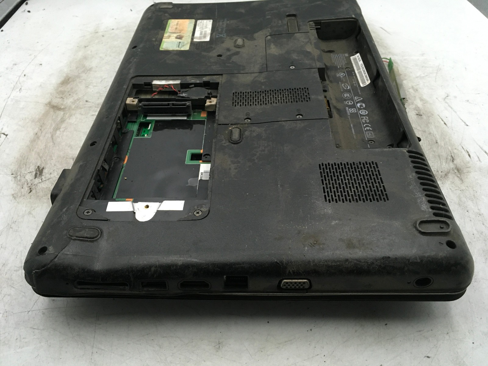 HP G60 – FOR PARTS / REPAIR – INTEL PENTIUM – NO RAM – 16″ – READ DESC – BB