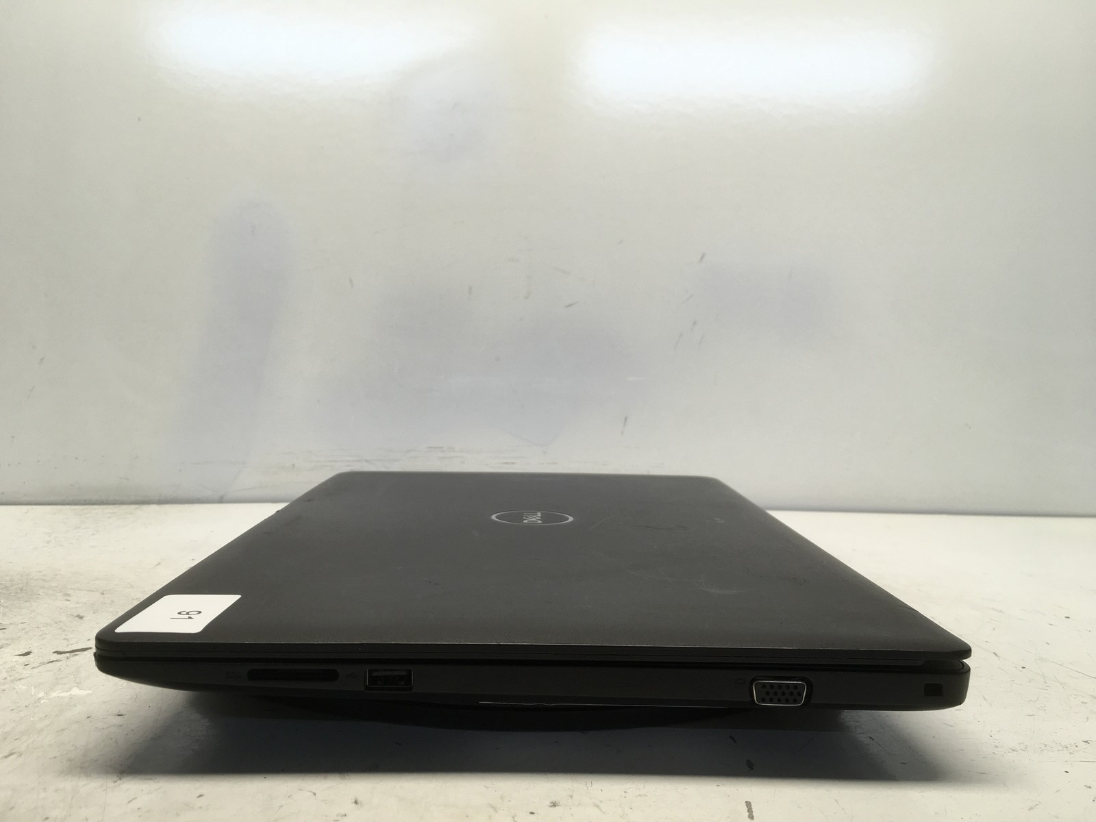 Dell Latitude 3590 Intel i3 7th gen No RAM NO HDD No Batt