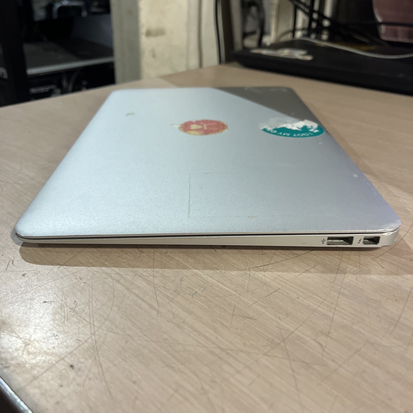 APPLE MACBOOK AIR 11″ MID-2013 CORE I5-4250U 1.3GHZ 4GB RAM