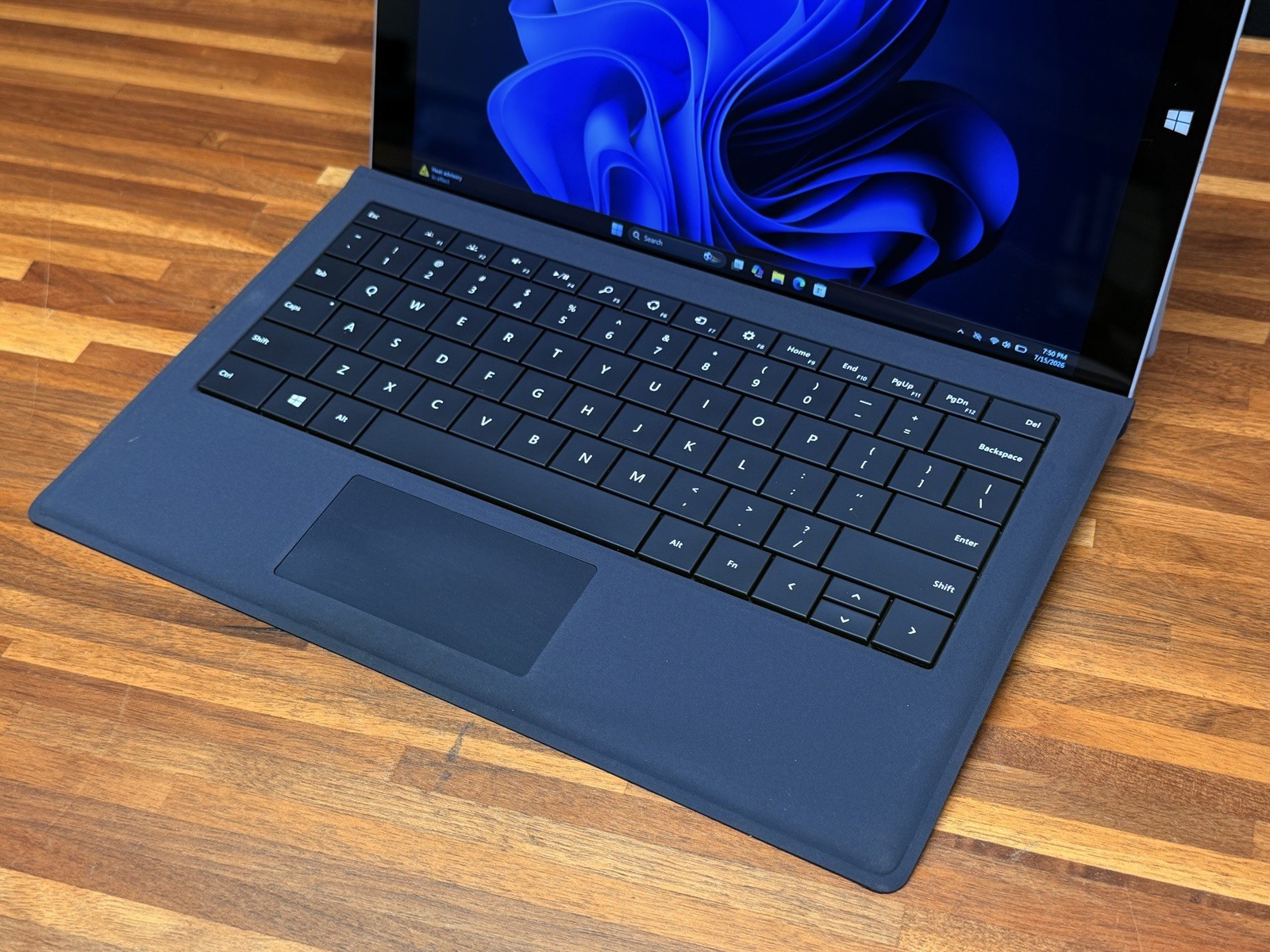Microsoft Surface Pro 3 i5 4GB 128GB SSD W11 Pro Keyboard Charger Tablet PC