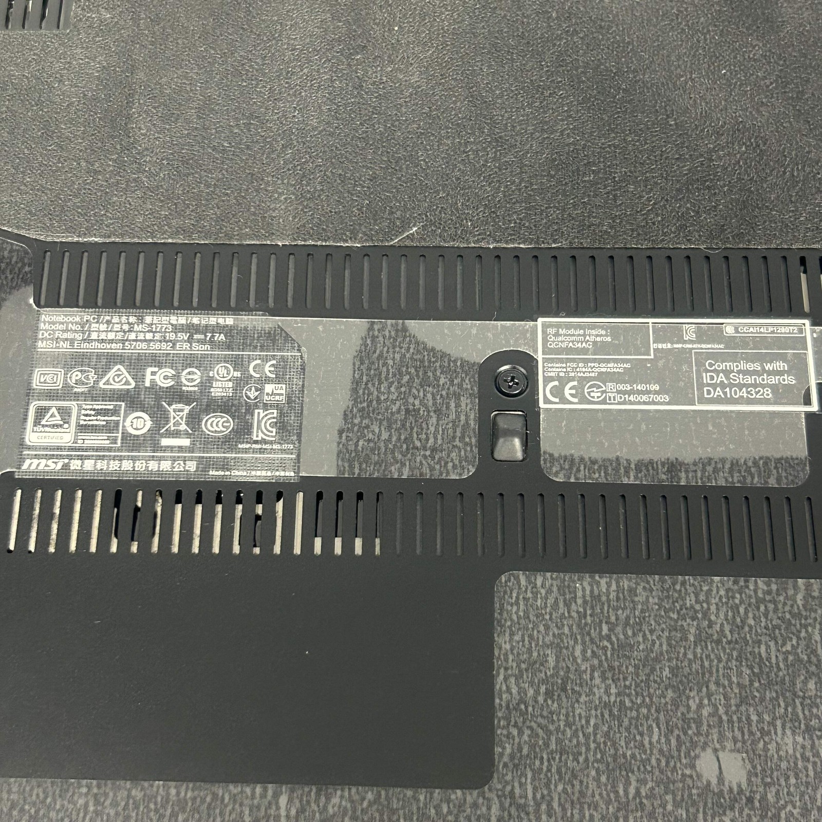 MSI MS-1773 17″ laptop |Core i7| 16GB RAM| w/ Charger – FOR PARTS/REPAIR ONLY