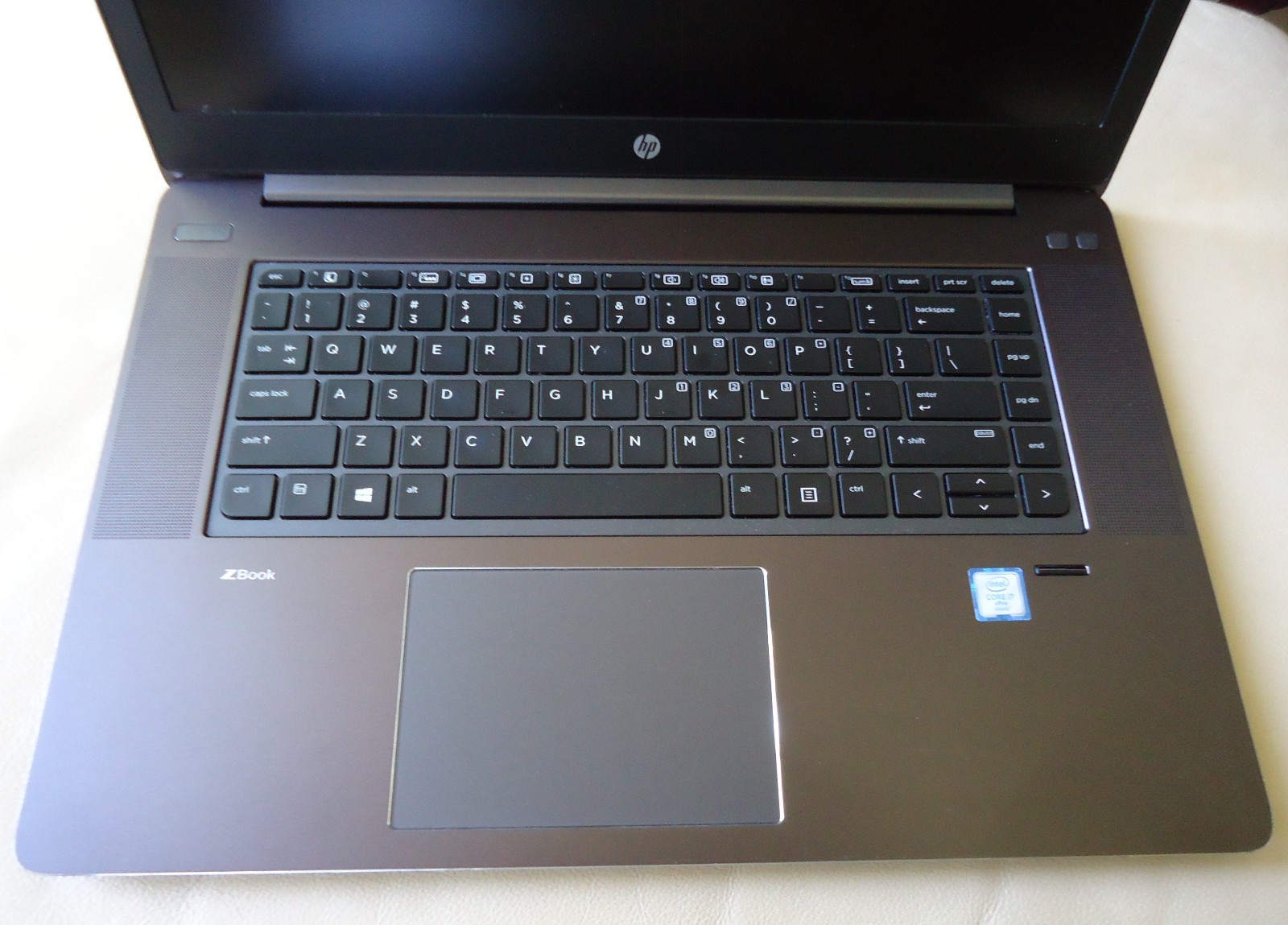HP ZBook Studio G3 15″ i7-6820HQ 2.70GHz 8GB 128GB Windows 11 NVIDIA Quadro