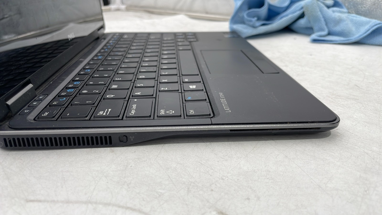 Dell Latitude E7240 12.5″ Intel Core i7 vPro Business Laptop