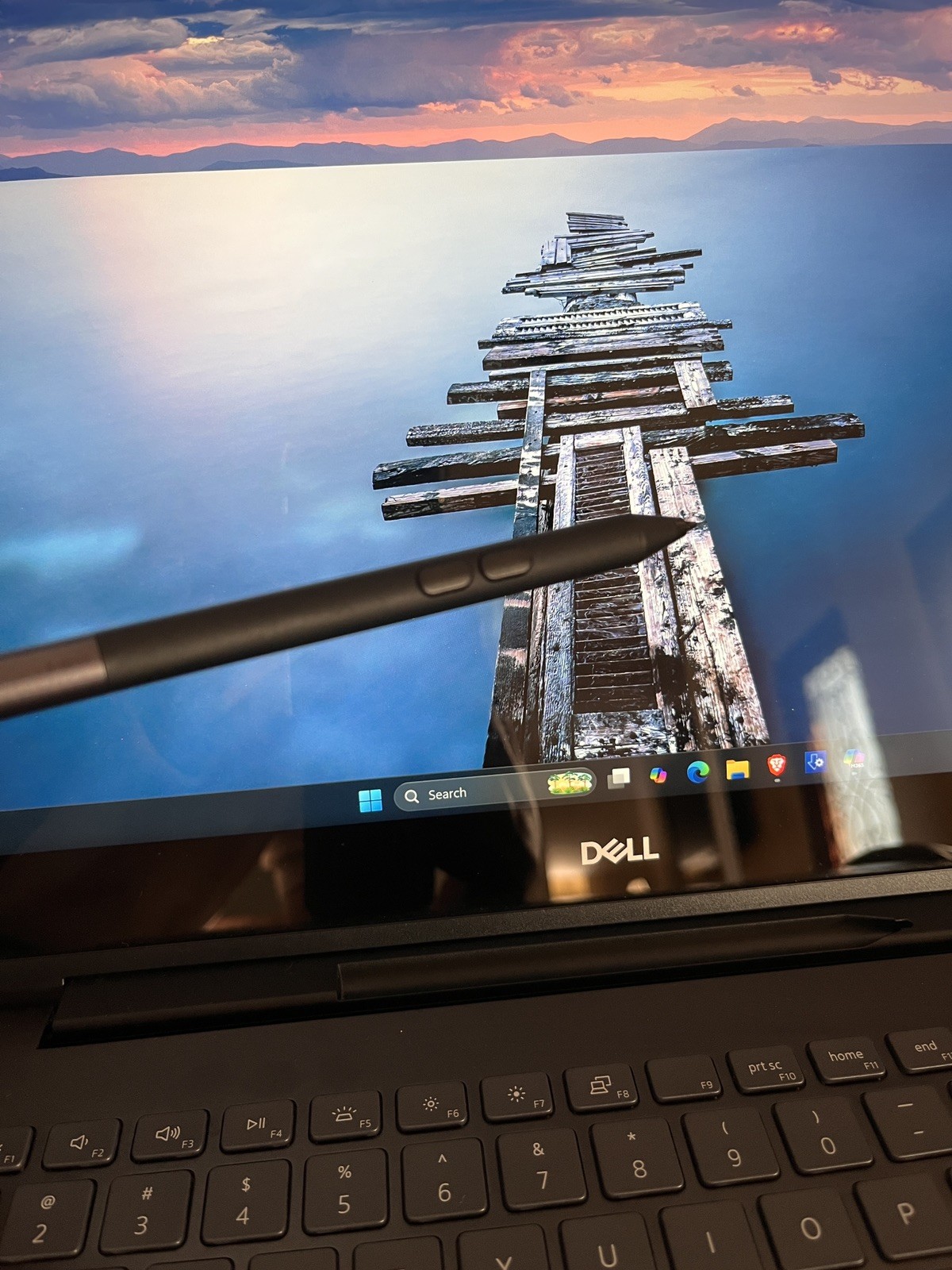 Dell Inspiron 7591 2in1 15.6 inch i7-10510U 4K Display TOUCH STYLUS 32Gb 512Gb