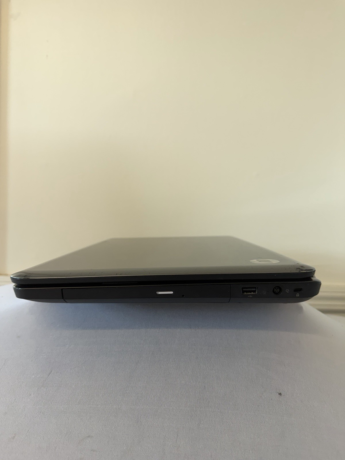 HP Pavillion g7 Laptop – Good Screen – Intel i3-M370 – RAM 6 GB – Read Des