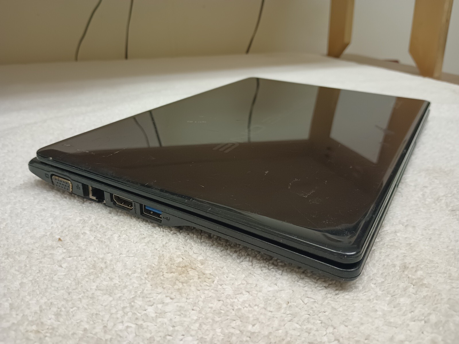 Acer Aspire One 725-0802 AMD C60 2GB RAM 320 HDD 11.6″ Laptop FOR REPAIRS/PARTS