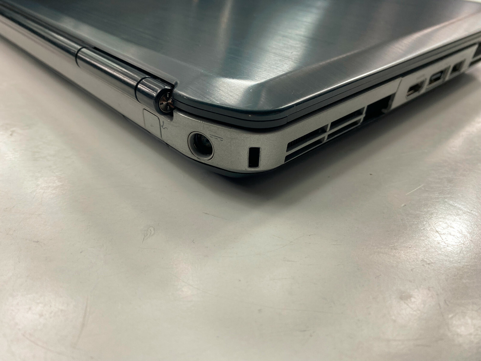 Dell Latitude E5430 14″ Intel i5-3210M 2.5GHz 4GB RAM 320GB HDD Win 10 AP07-03B