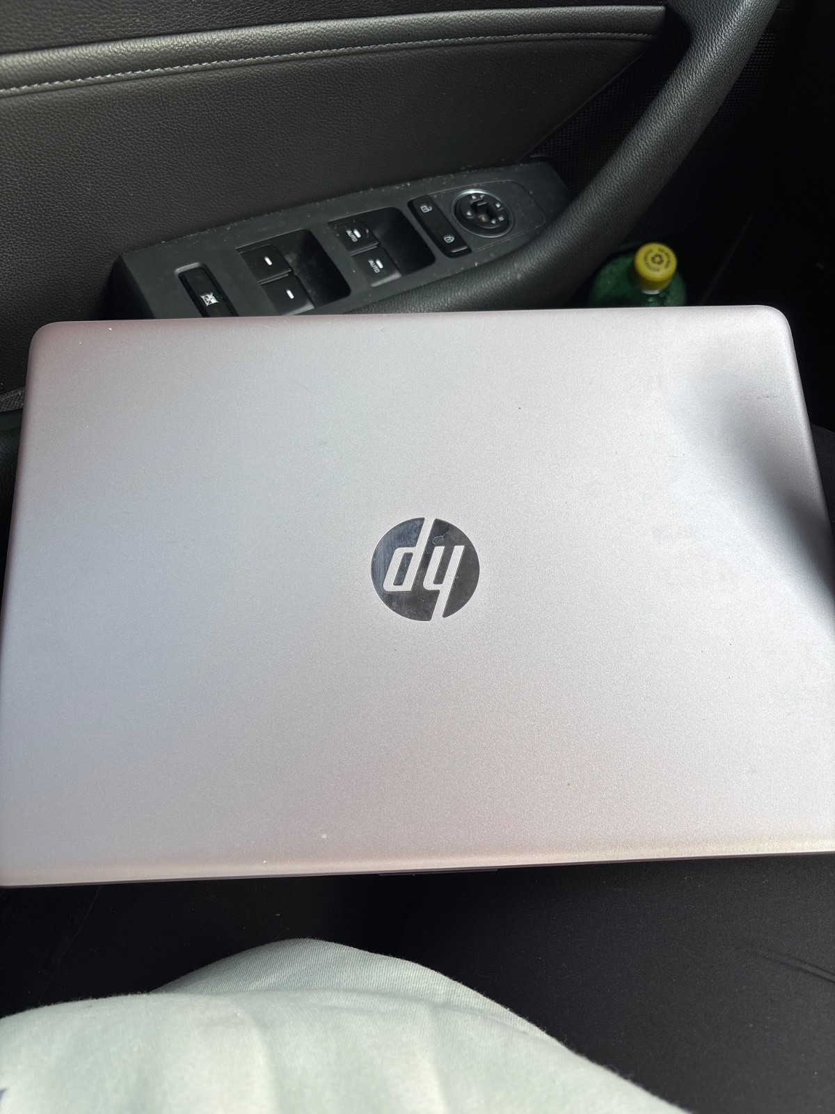 HP Stream 14-CB122DS 14” (64GB eMMC Intel Celeron N4020 1.1GHz 4GB RAM) Laptop