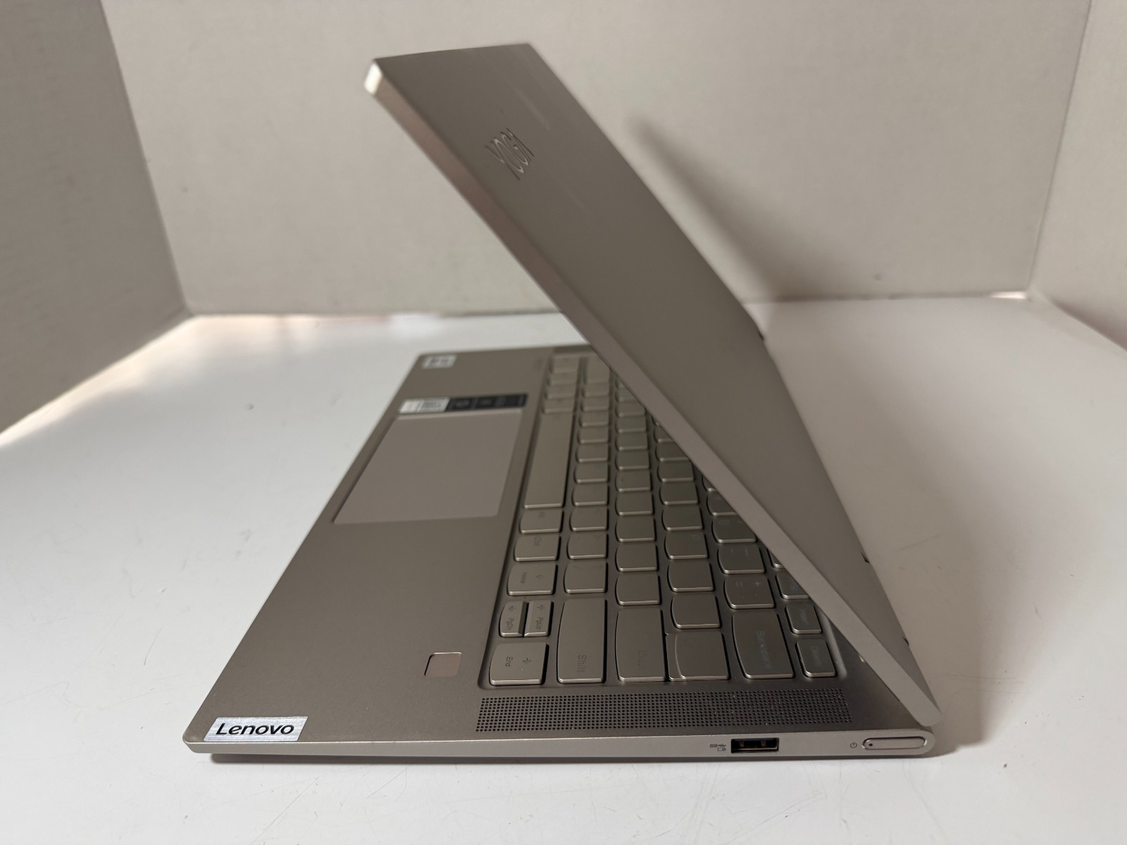 Lenovo Yoga C740-14IML 14″ Touch i5-10210U 8GB RAM 256GB Win11H READ!!!!!