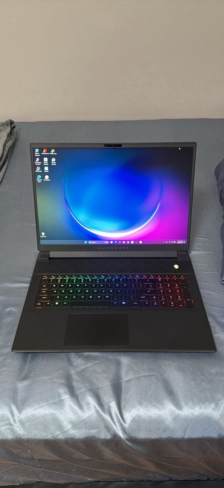Dell Alienware M18 R1 13th Gen i9-13900HX 64GB 2TB RTX 4080 1920×1200 480Hz