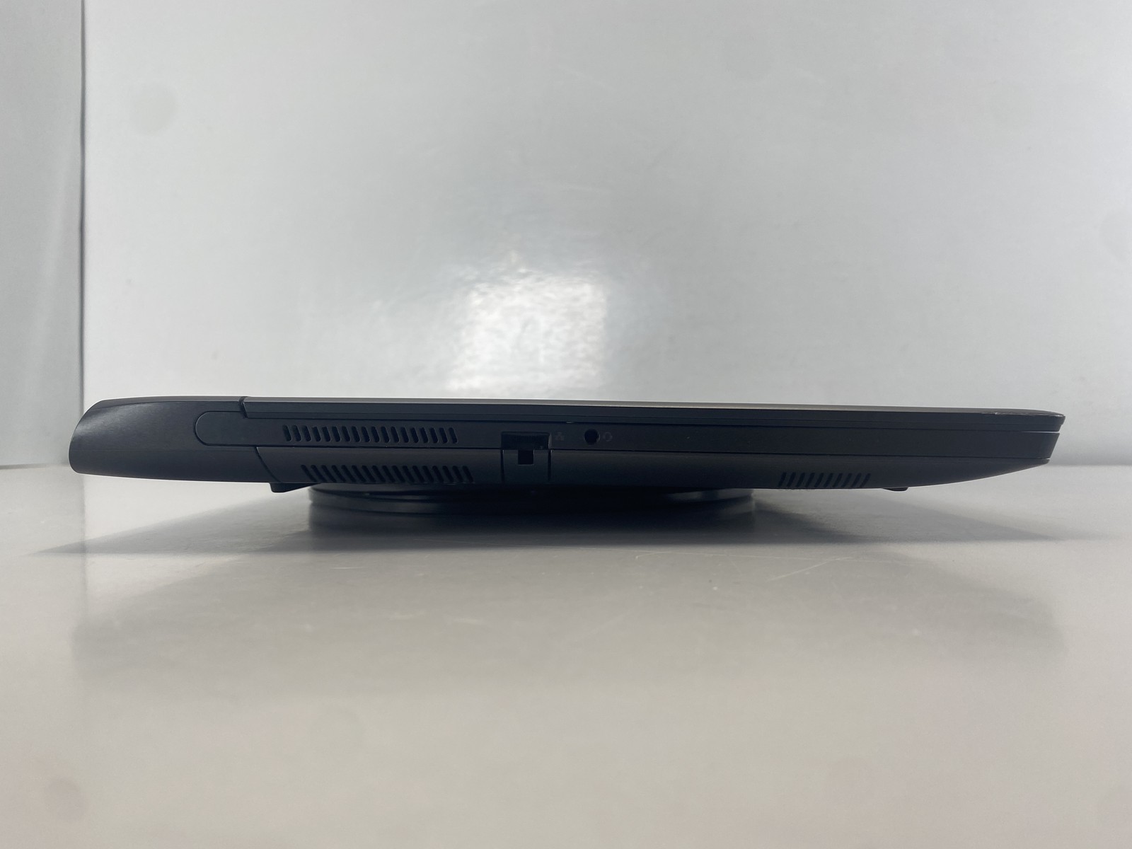 Dell Laptop ALIENWARE M15 R7 15.6″ Intel Core i9-12900H 2TB RTX 3080- Gray