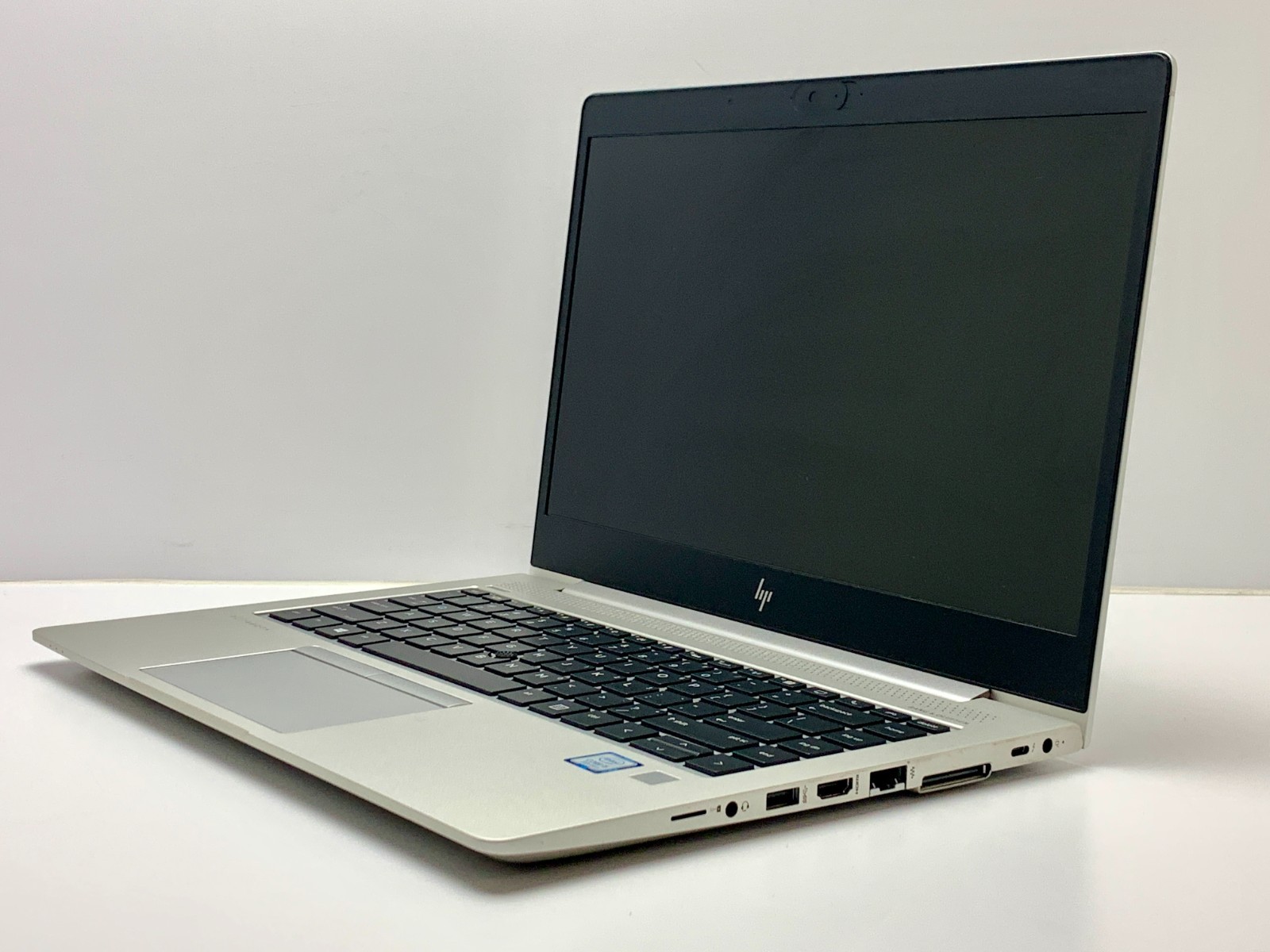 HP EliteBook 840 G6 | i5-8265U | 8GB RAM | 256GB NVMe | LINUX