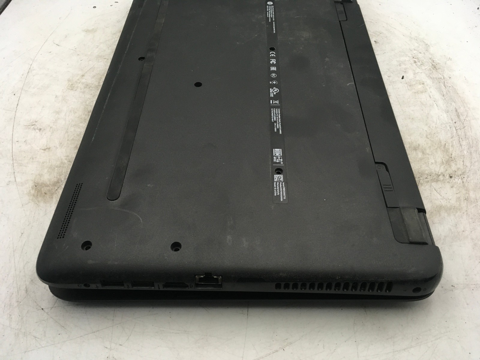 HP 15 AC121DX – BOOTS TO BIOS – INTEL I3 5010U – 6GB RAM – READ DESCRIPTION – BB