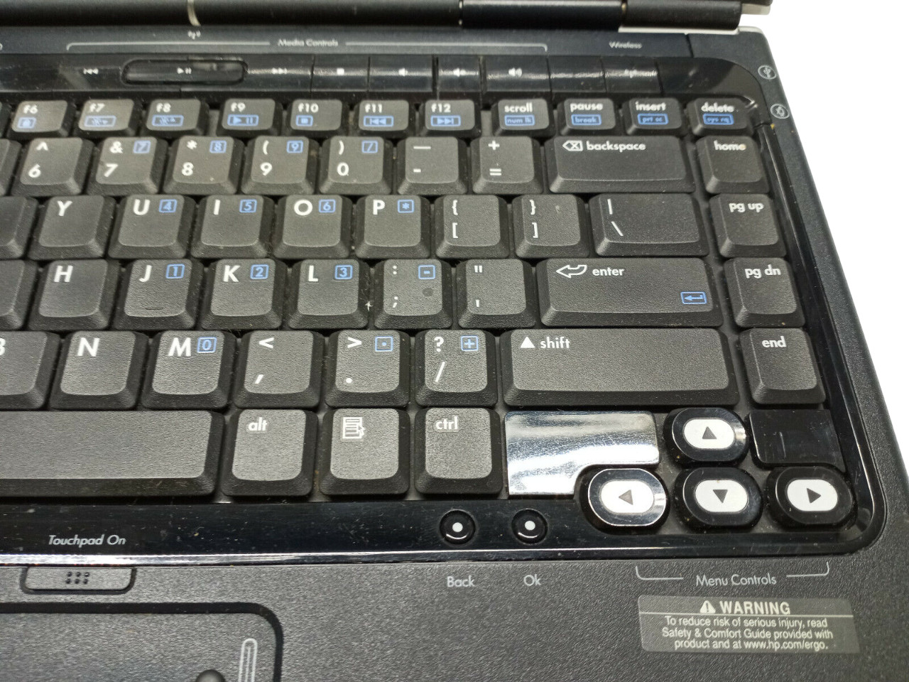 HP Pavilion dv1000 Laptop No Ram/HDD/Ram Cover/Screen FOR PARTS