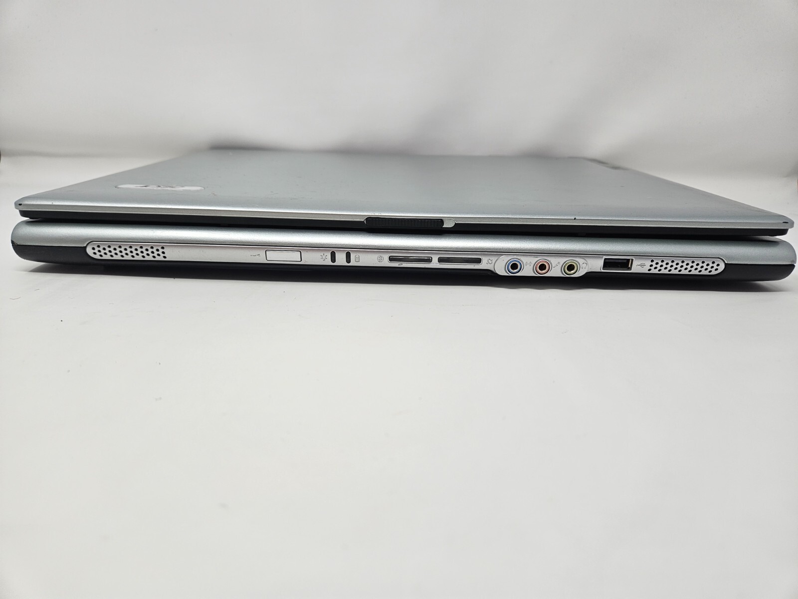 Acer Aspire 3000 Laptop (Parts or Repair) – 15.4″ – AMD Mobile Sempron