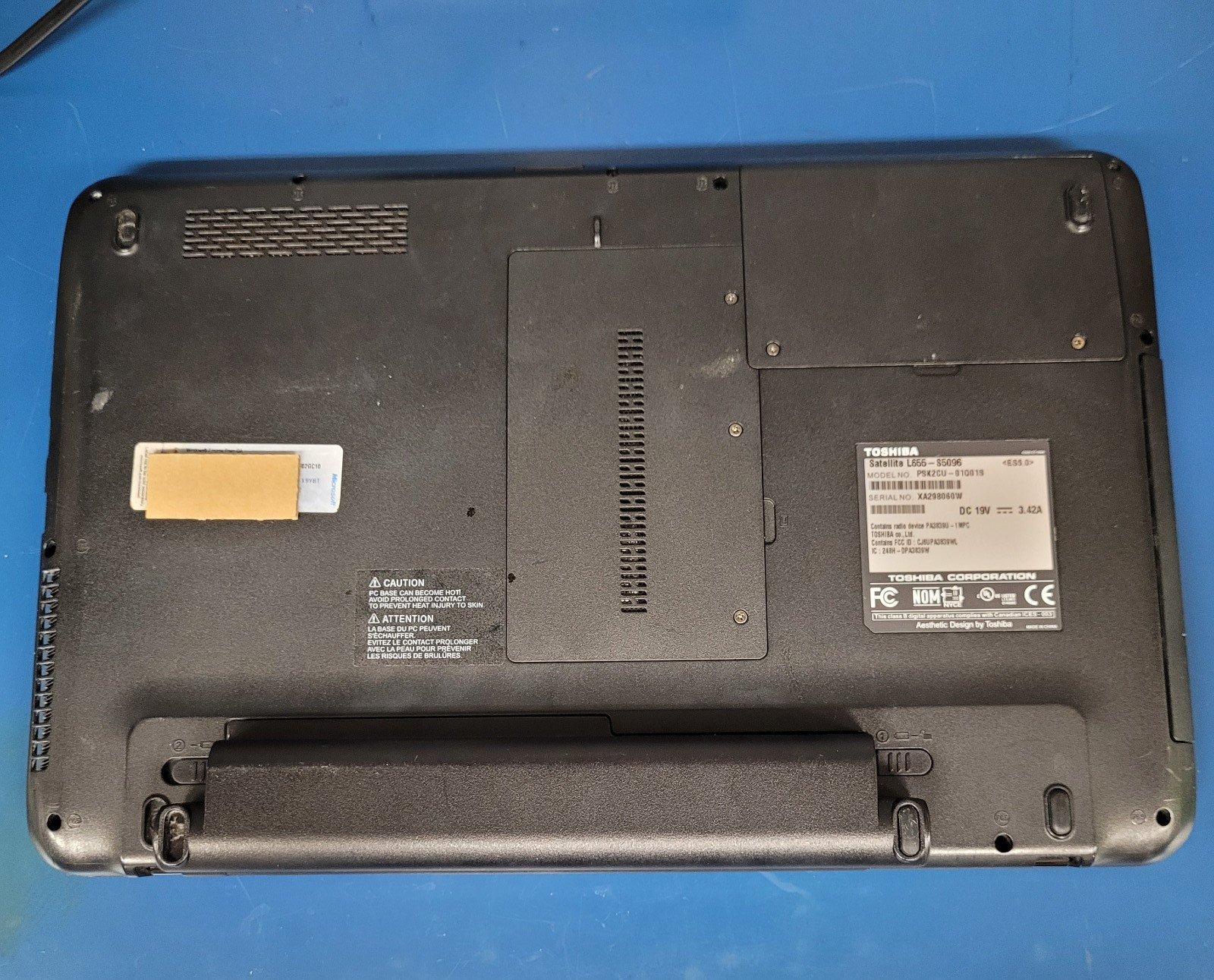 Toshiba Satellite L665-s5096 Intel Pentium P6100 @2.0 GHz 3GB RAM NO HDD