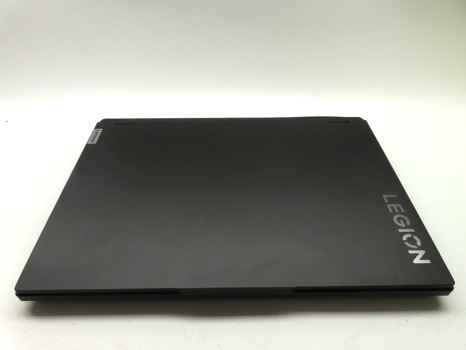 Lenovo Legion Pro 7 16IRX9H 16″ Core i9-14900HX 32GB RAM 1TB SSD RTX 4080