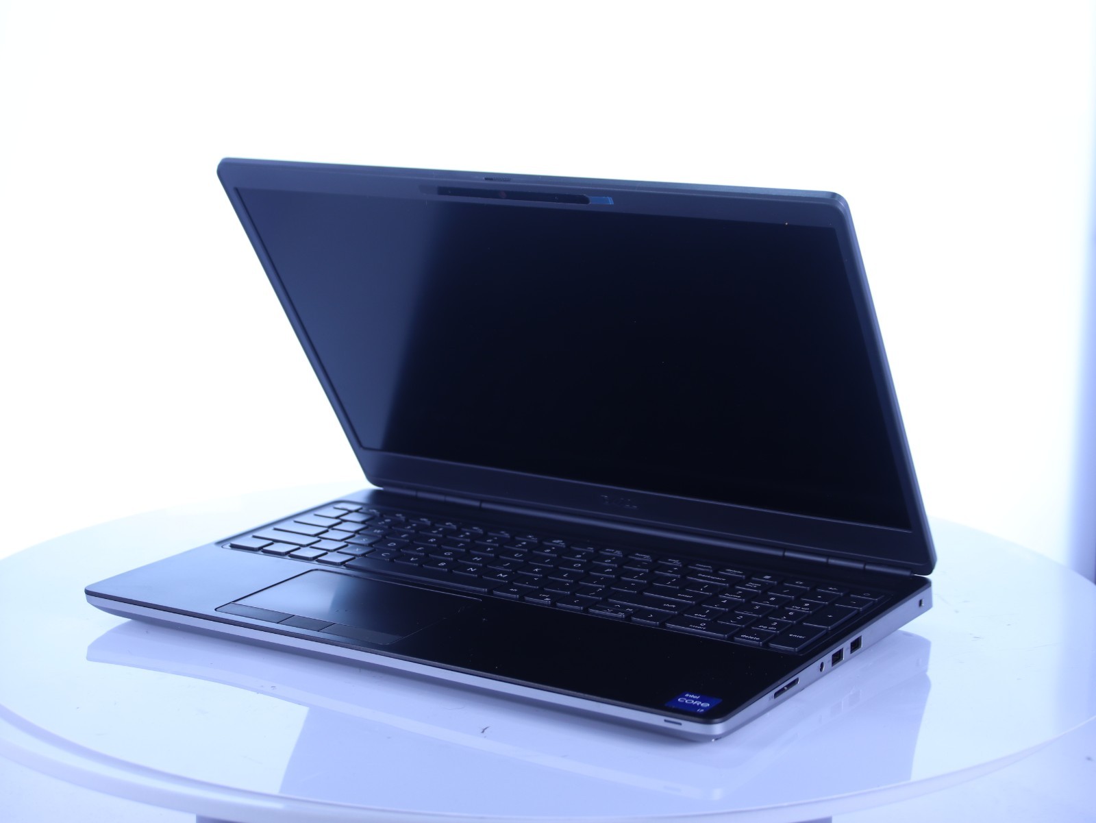 Dell Precision 7560 Core i7-11800H 32GB RAM 512GB NVMe Nvidia T1200 W11P