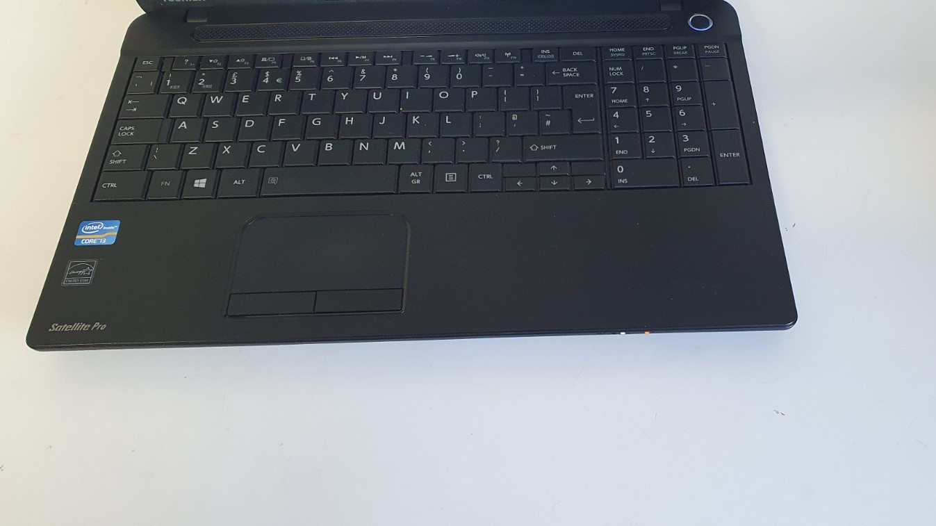 TOSHIBA SATELLITE PRO C50-A-1MX LAPTOP i3-3110M 15.5″ 8GB 240GB SSD HDMI WIN 11