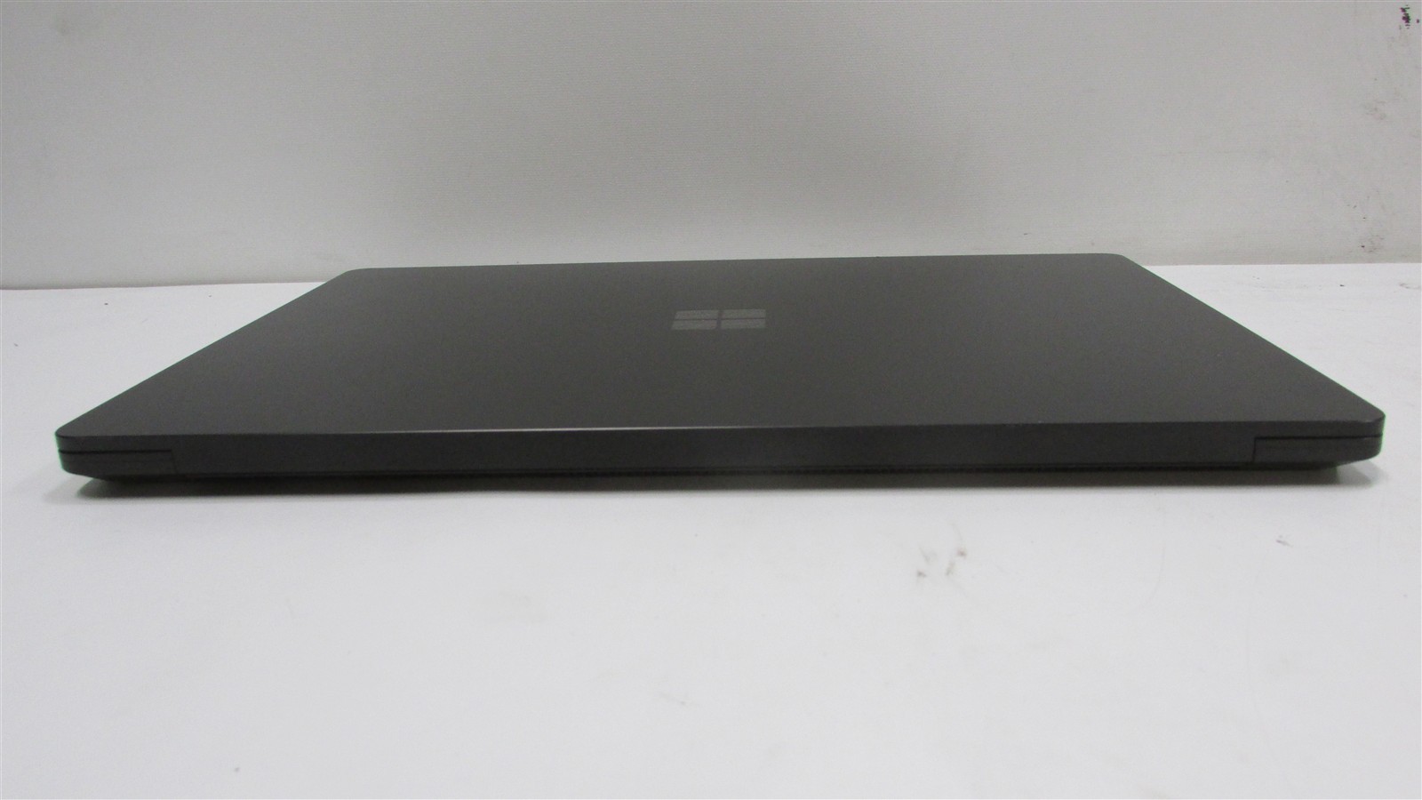 Microsoft Surface Laptop 5 1951 i5-1245U 2.5GHz 16GB RAM 512GB 13.5″ Win 11 Pro